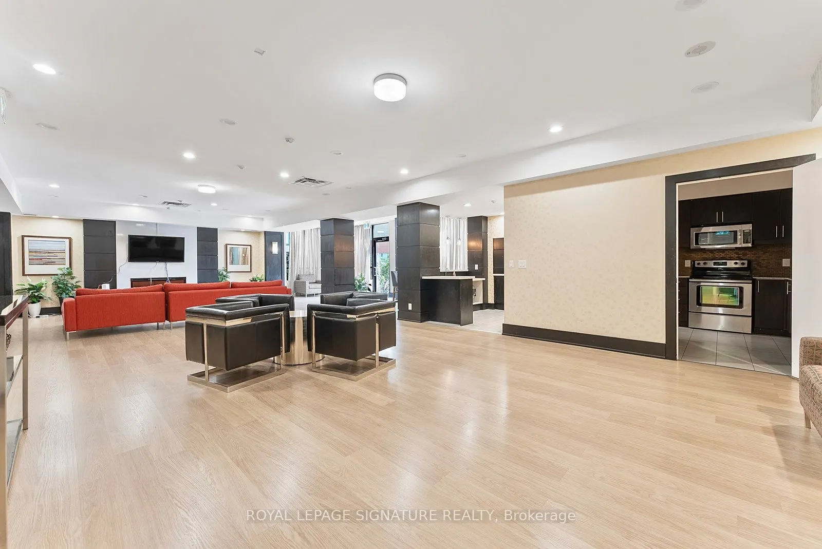 55 De Boers Drive, #1109