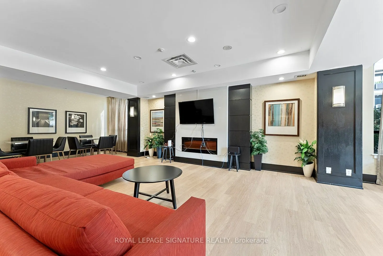 55 De Boers Drive, #1109