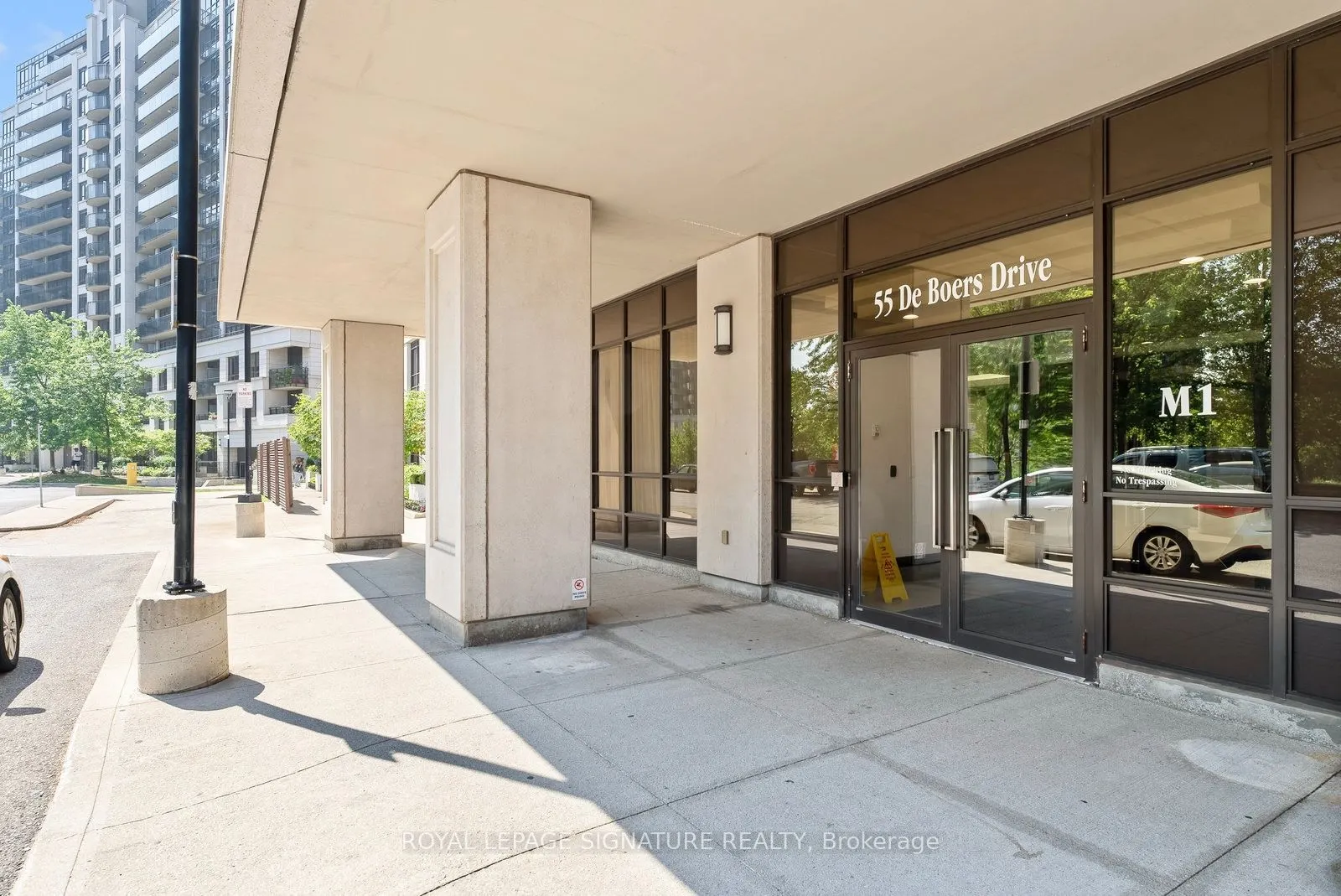 55 De Boers Drive, #1109