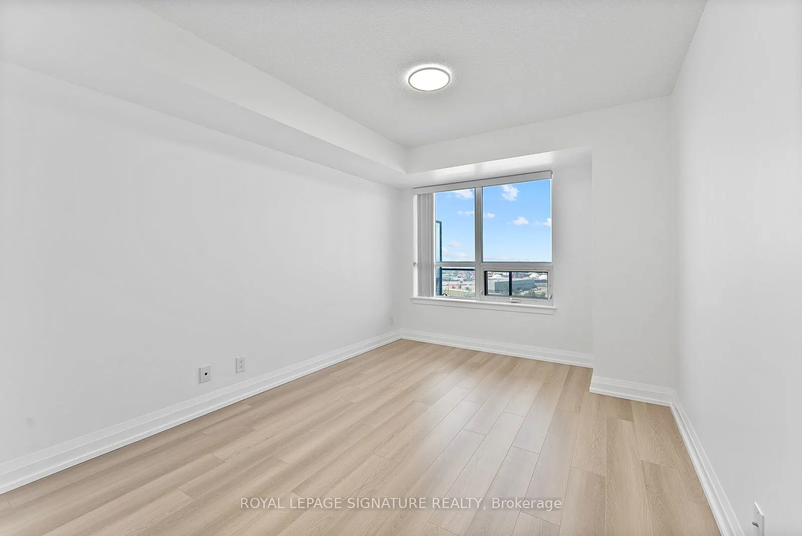 55 De Boers Drive, #1109