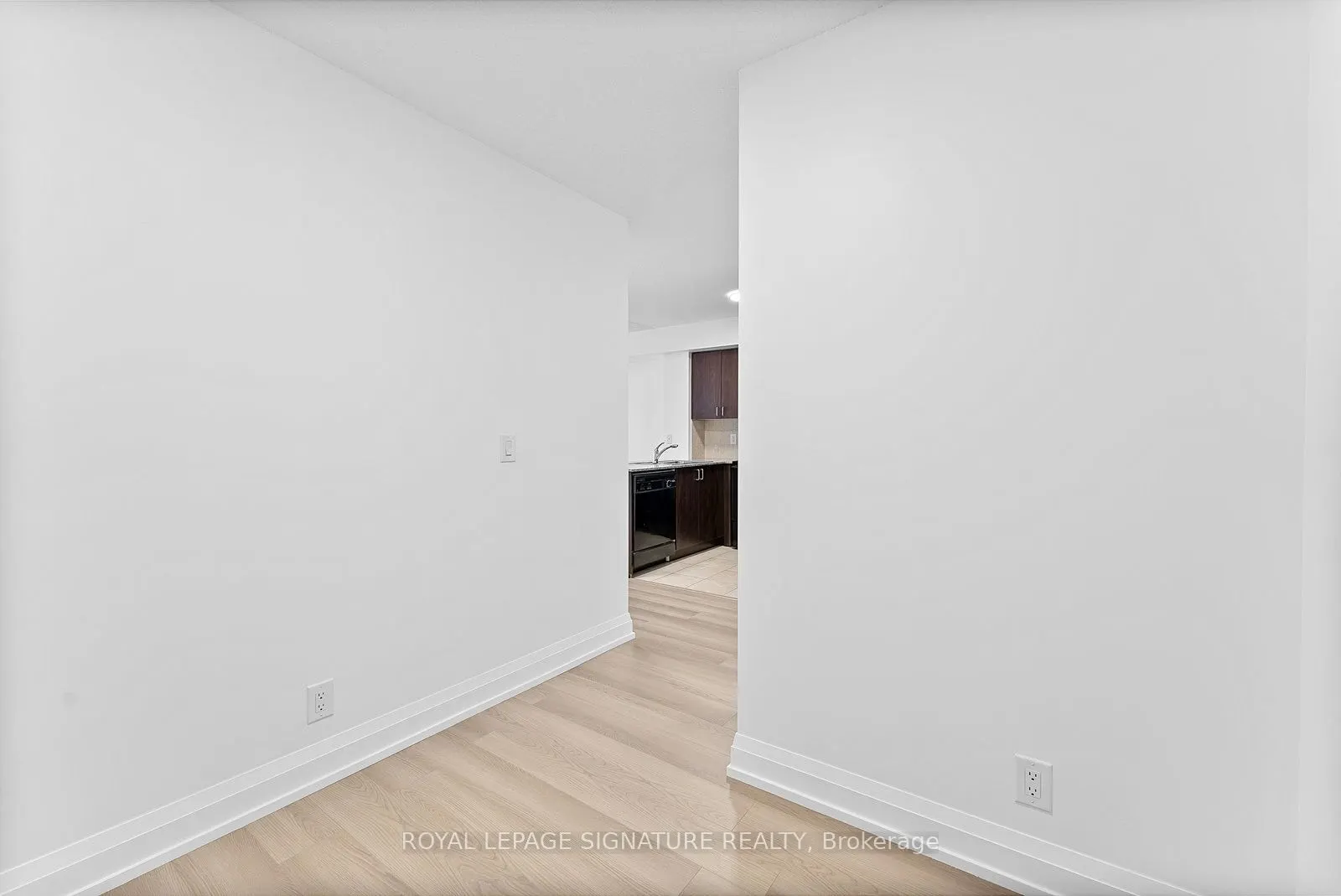 55 De Boers Drive, #1109