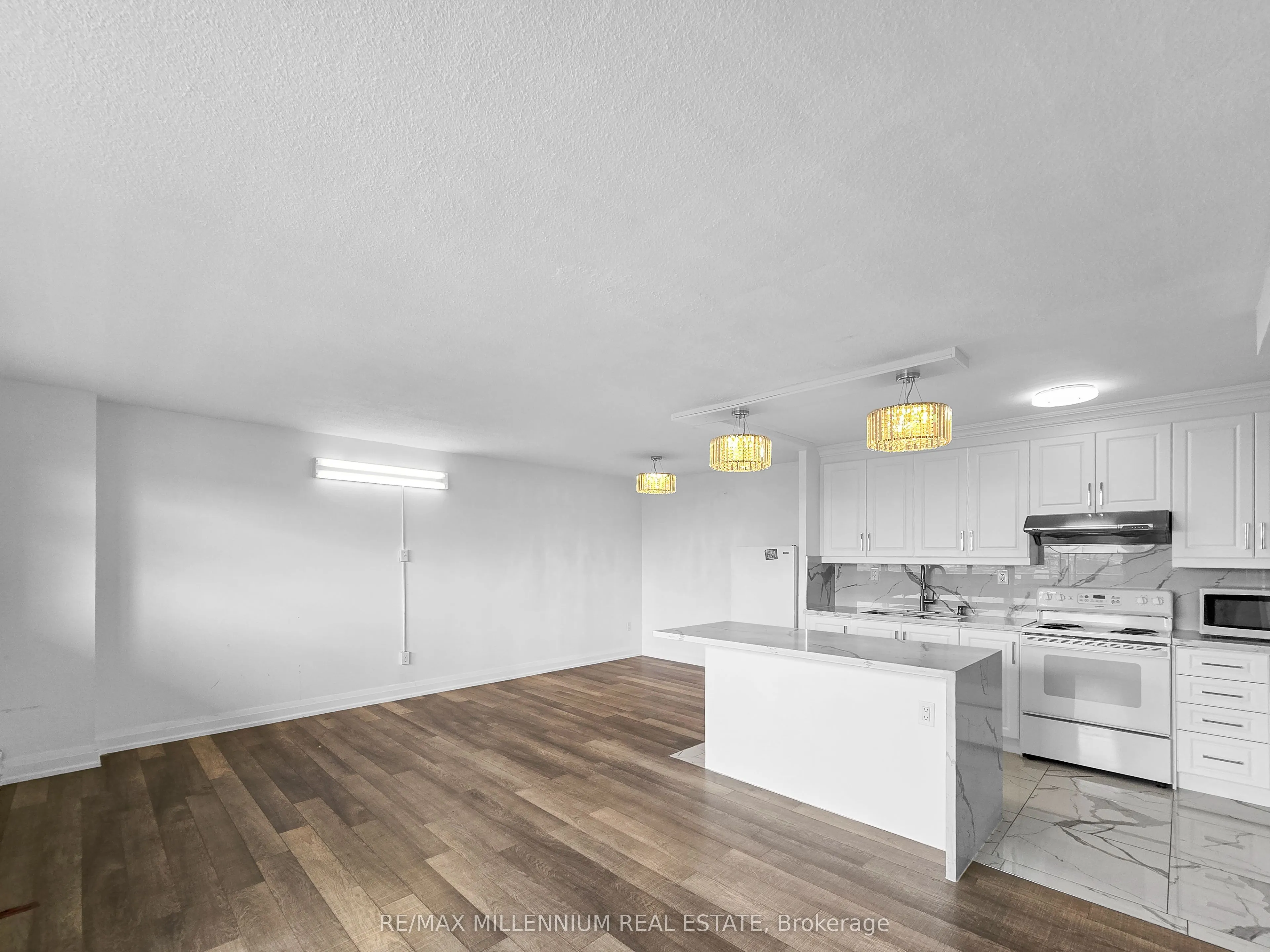 2645 Kipling Avenue, #1807