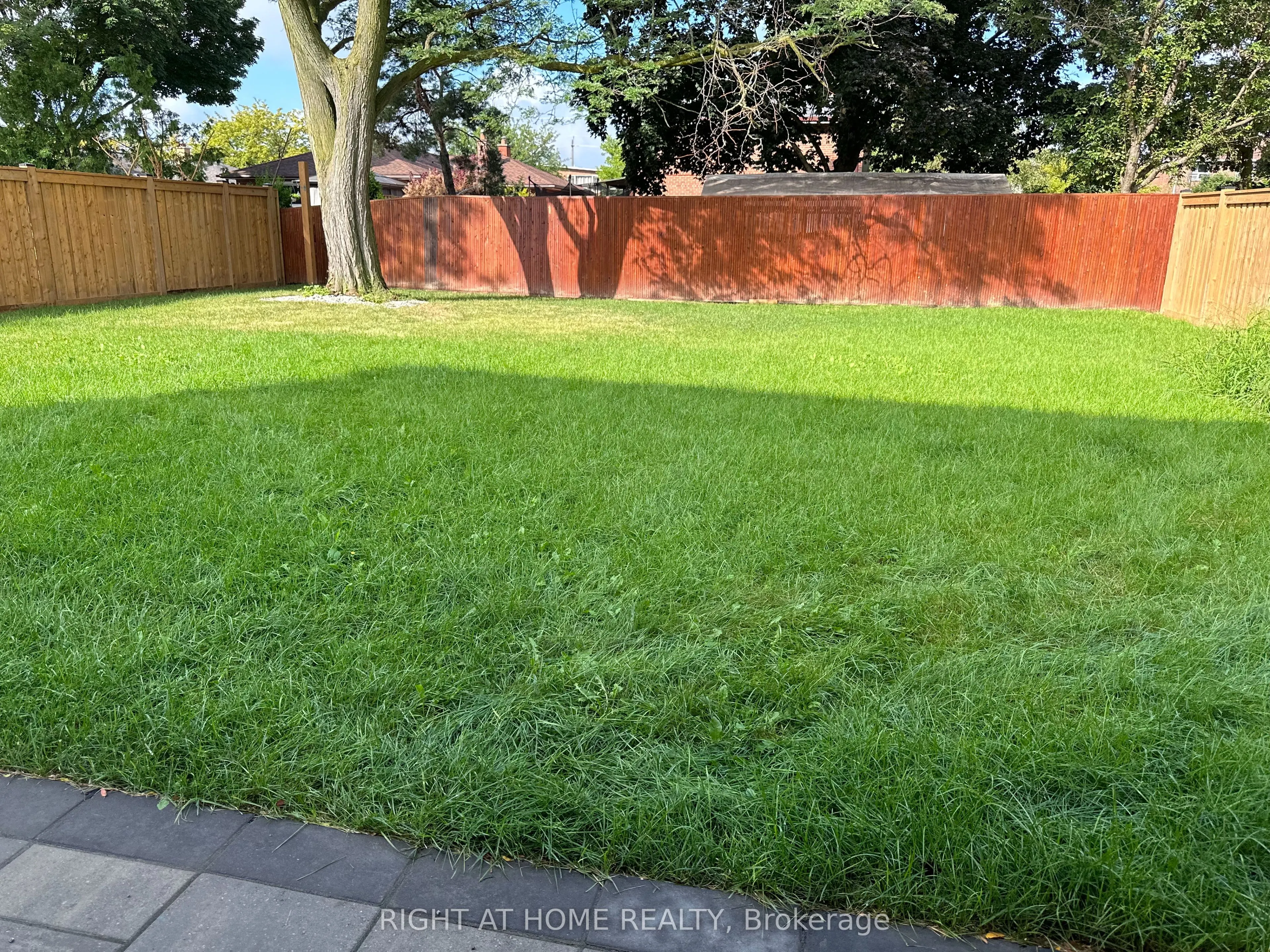 52 Sedgebrook Crescent