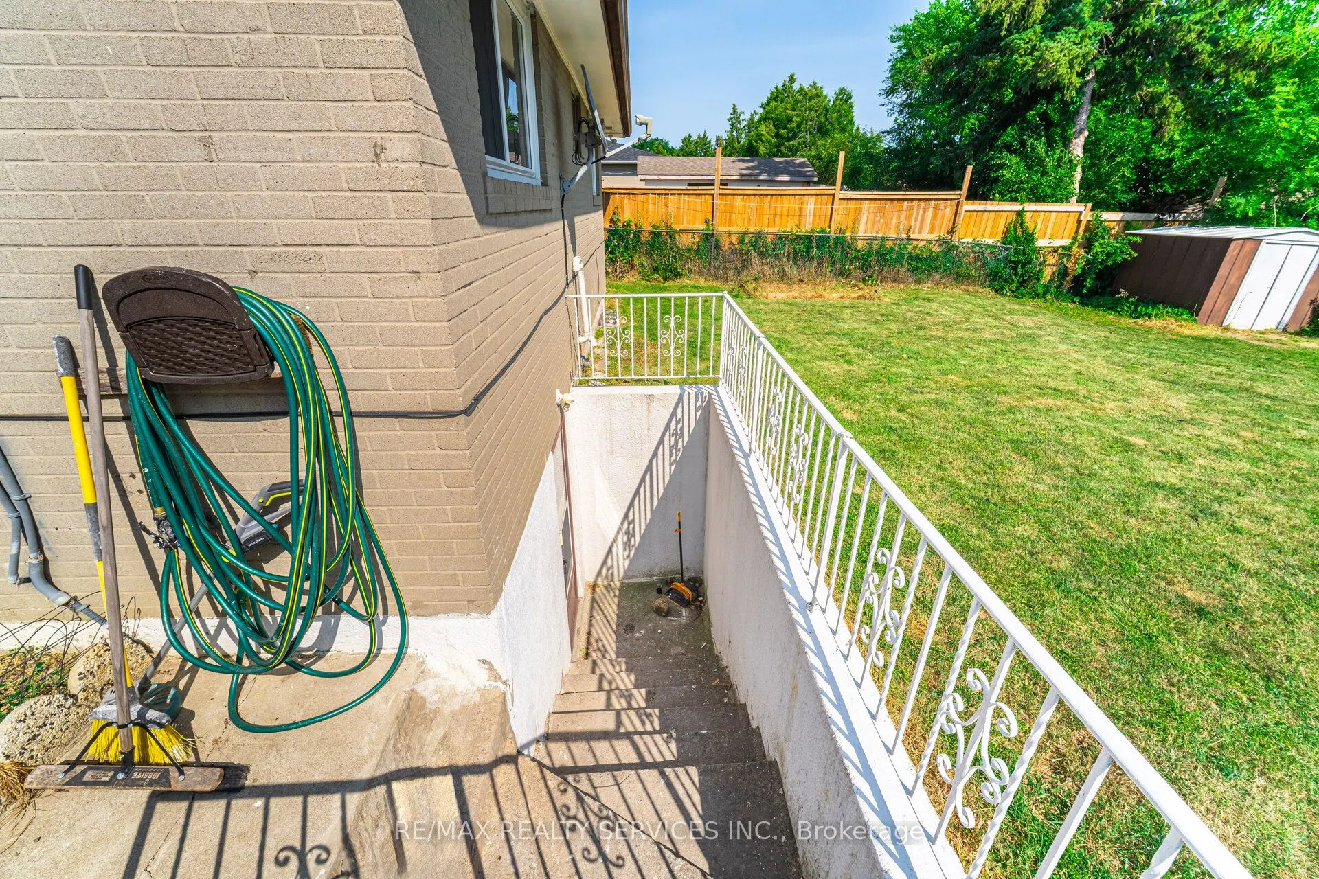 139 Rutherford Road N