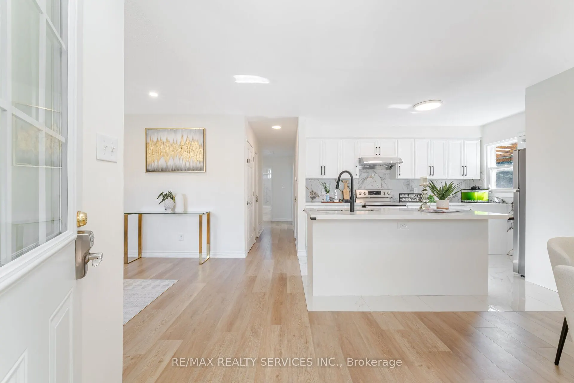 139 Rutherford Road N