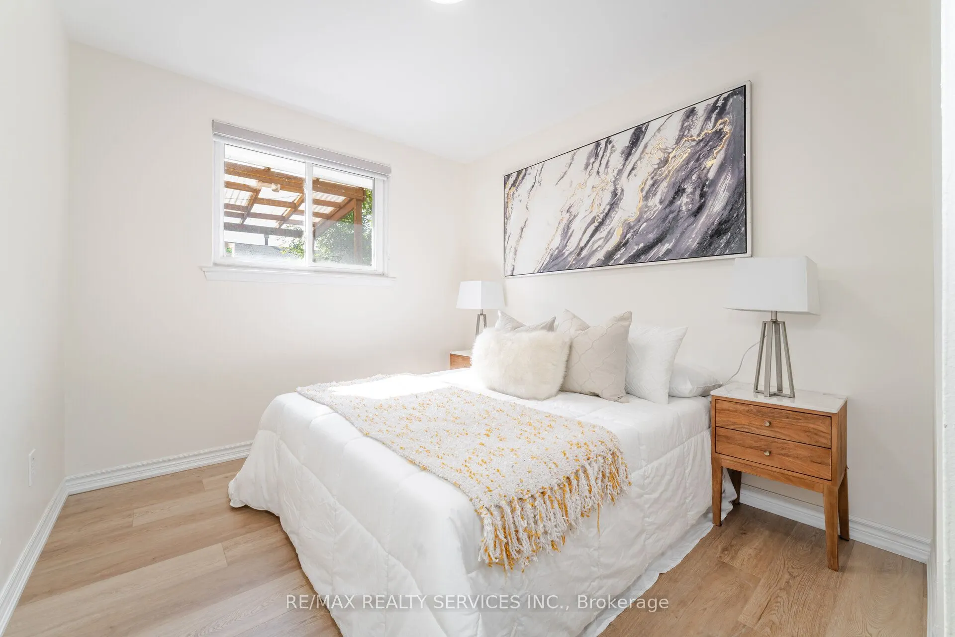 139 Rutherford Road N