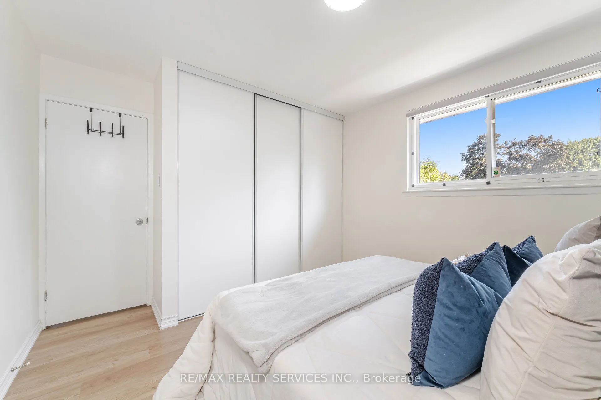 139 Rutherford Road N