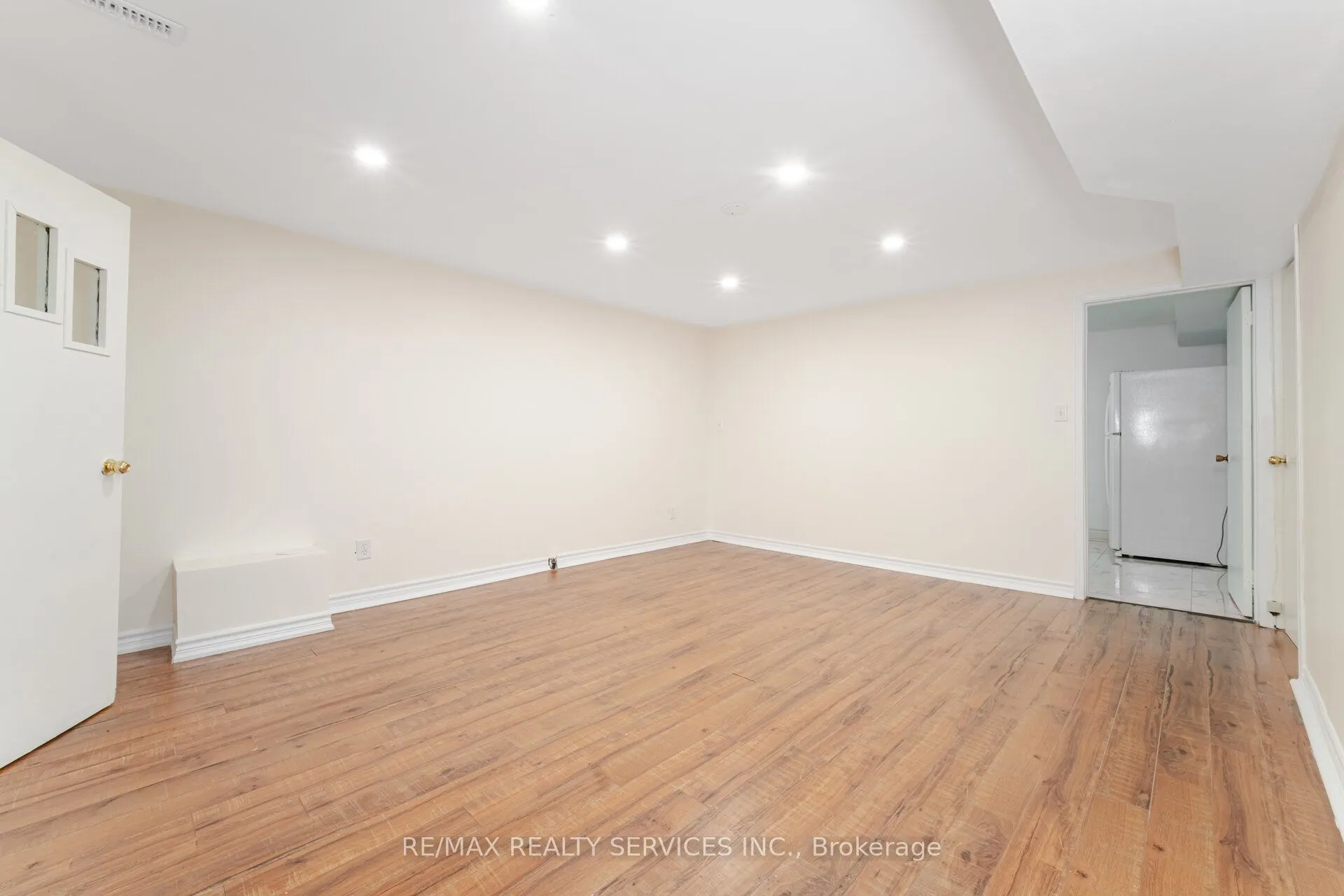 139 Rutherford Road N