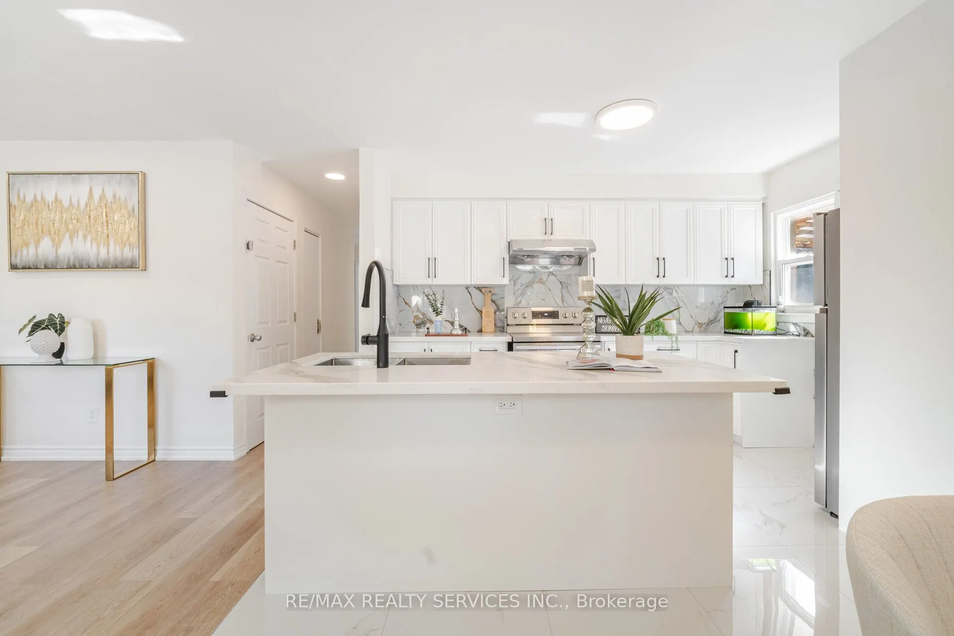 139 Rutherford Road N