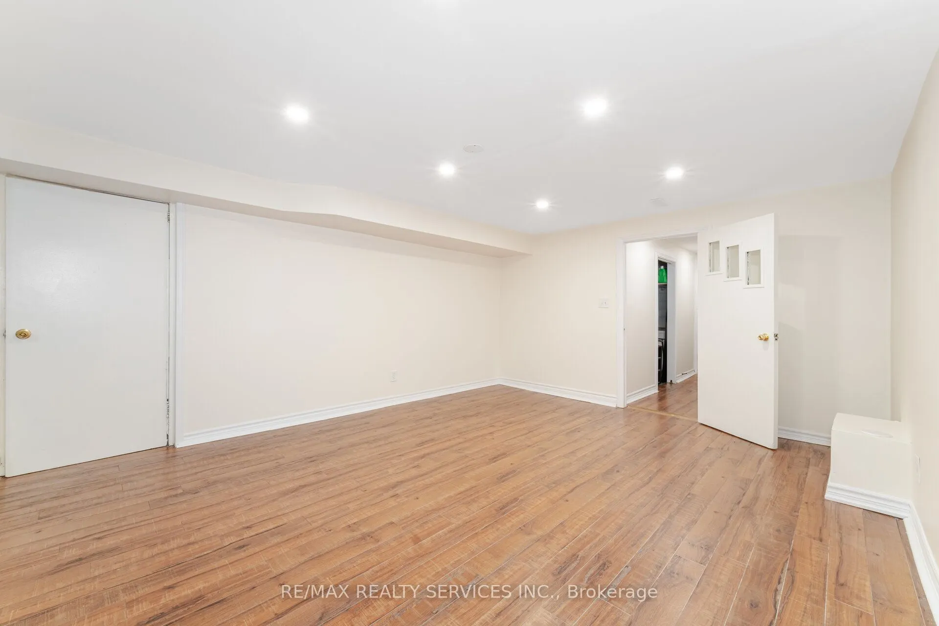 139 Rutherford Road N