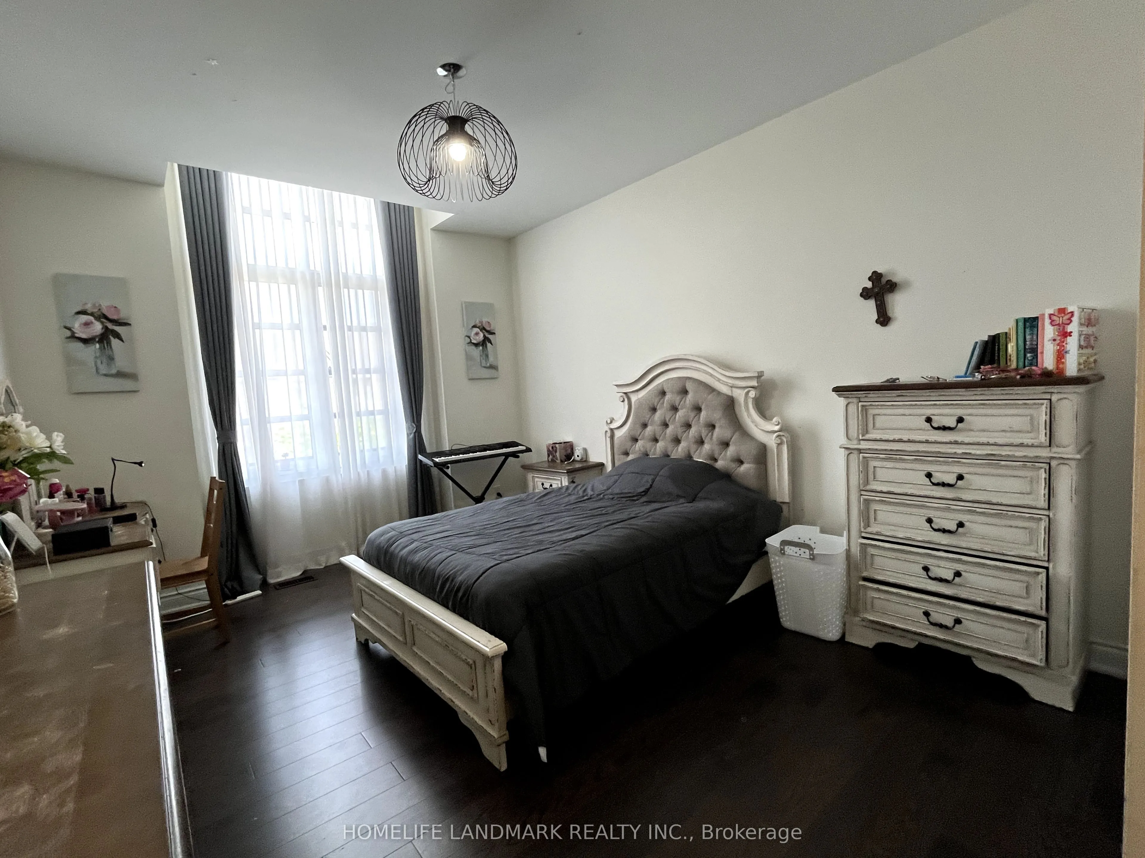 3068 Post Road