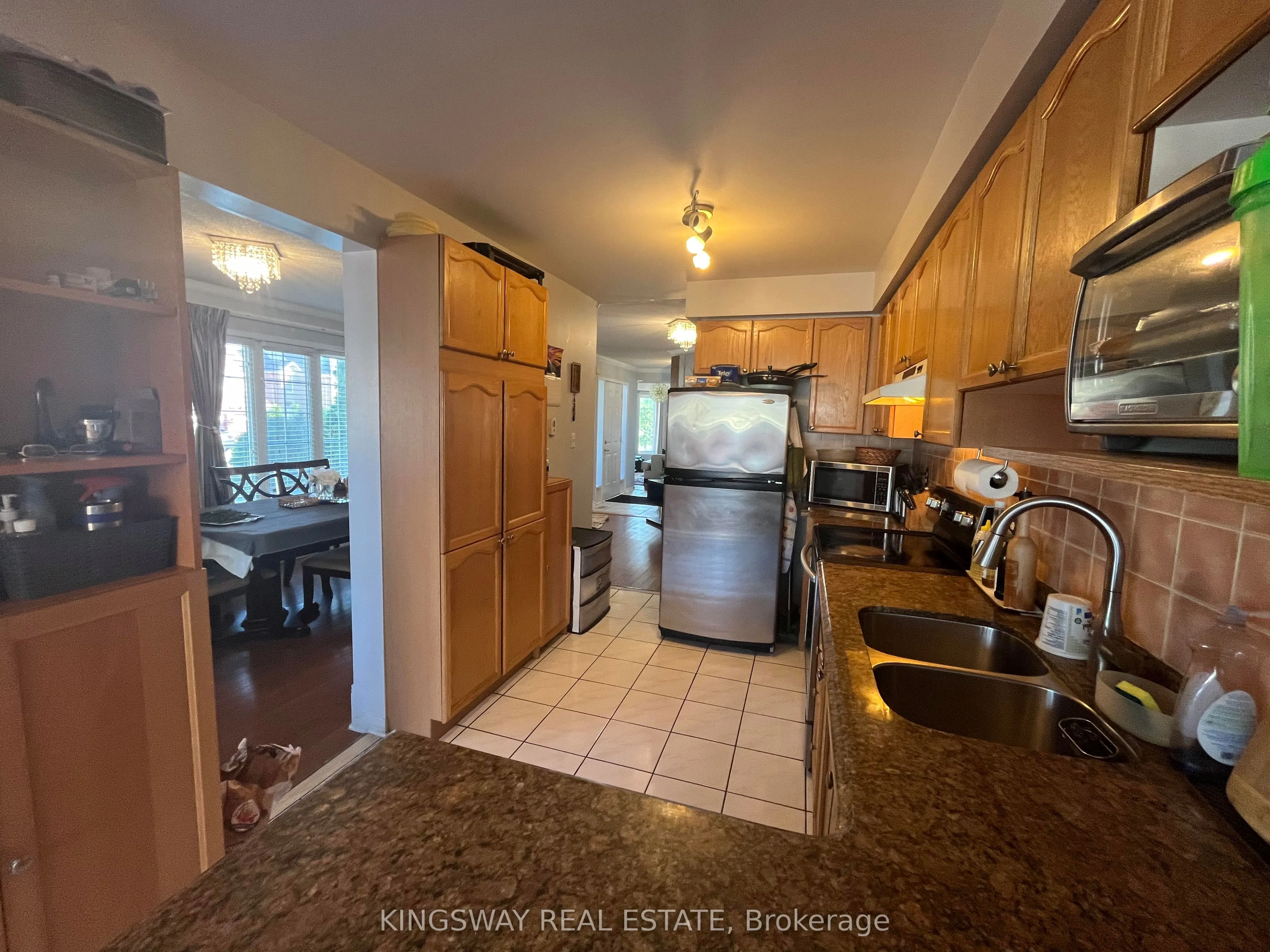 5998 Gant Crescent