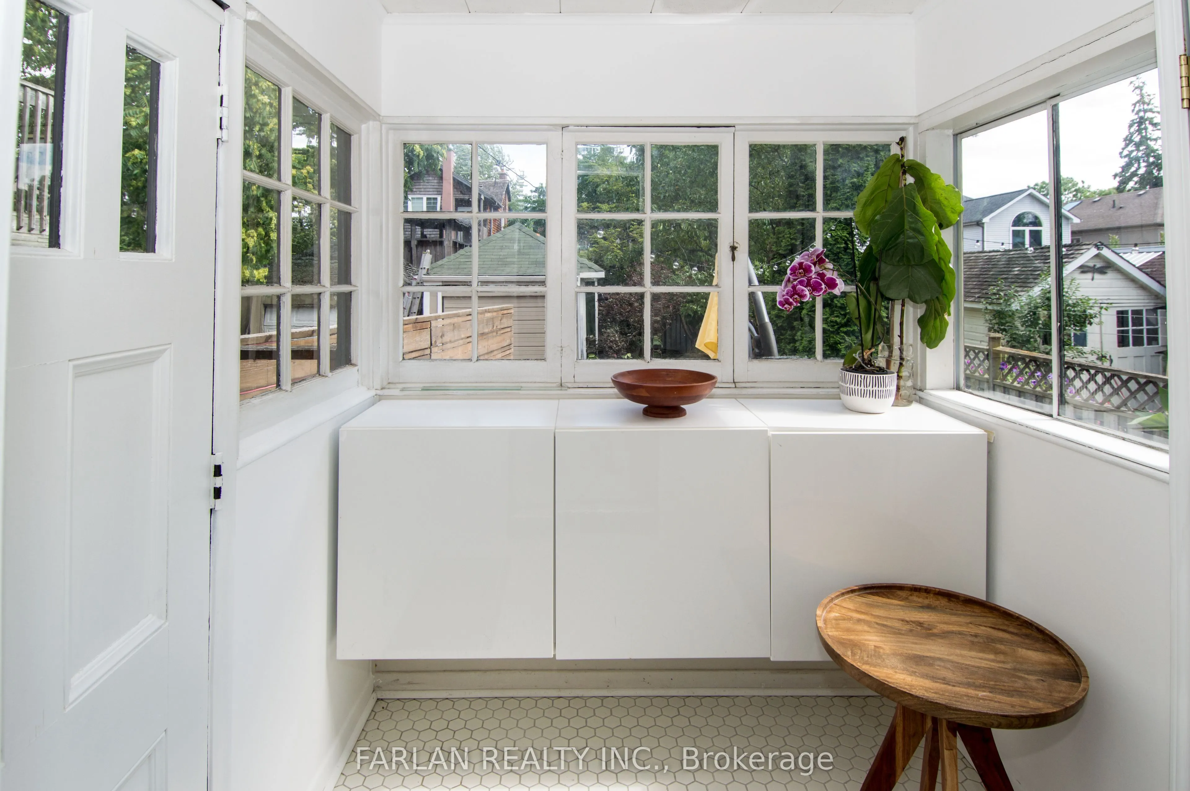 133 Deforest Road