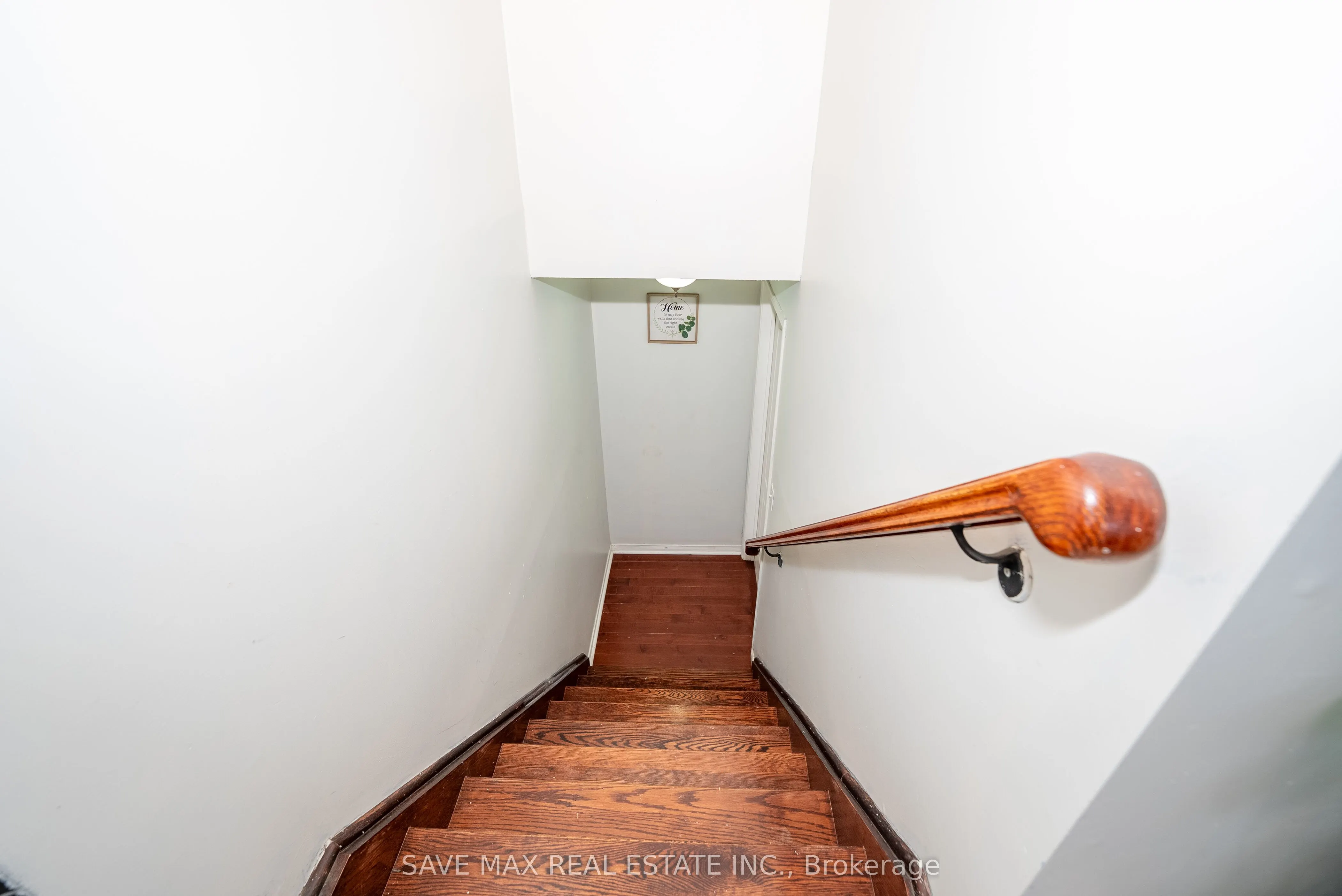 23 Edenvalley Road