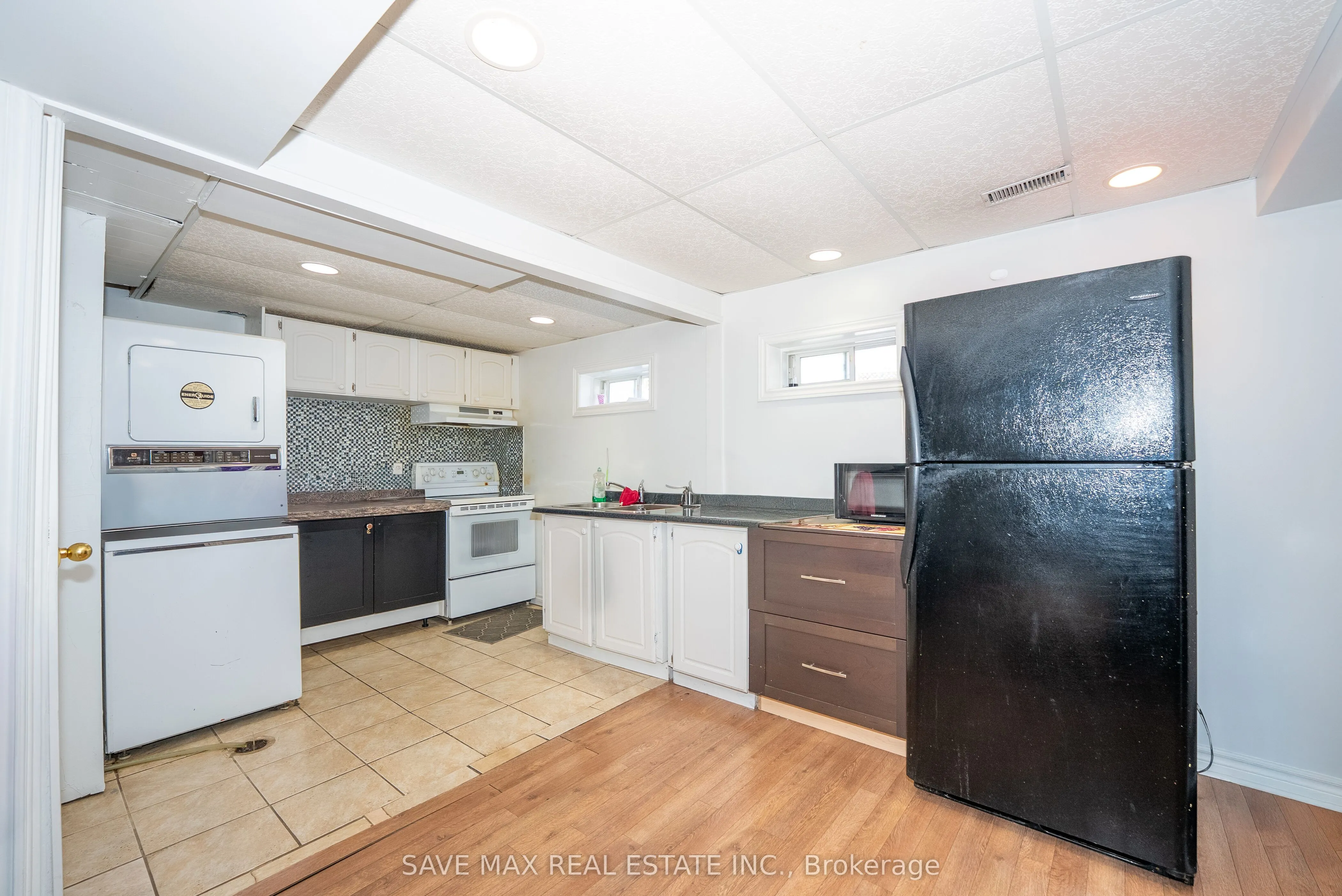 23 Edenvalley Road