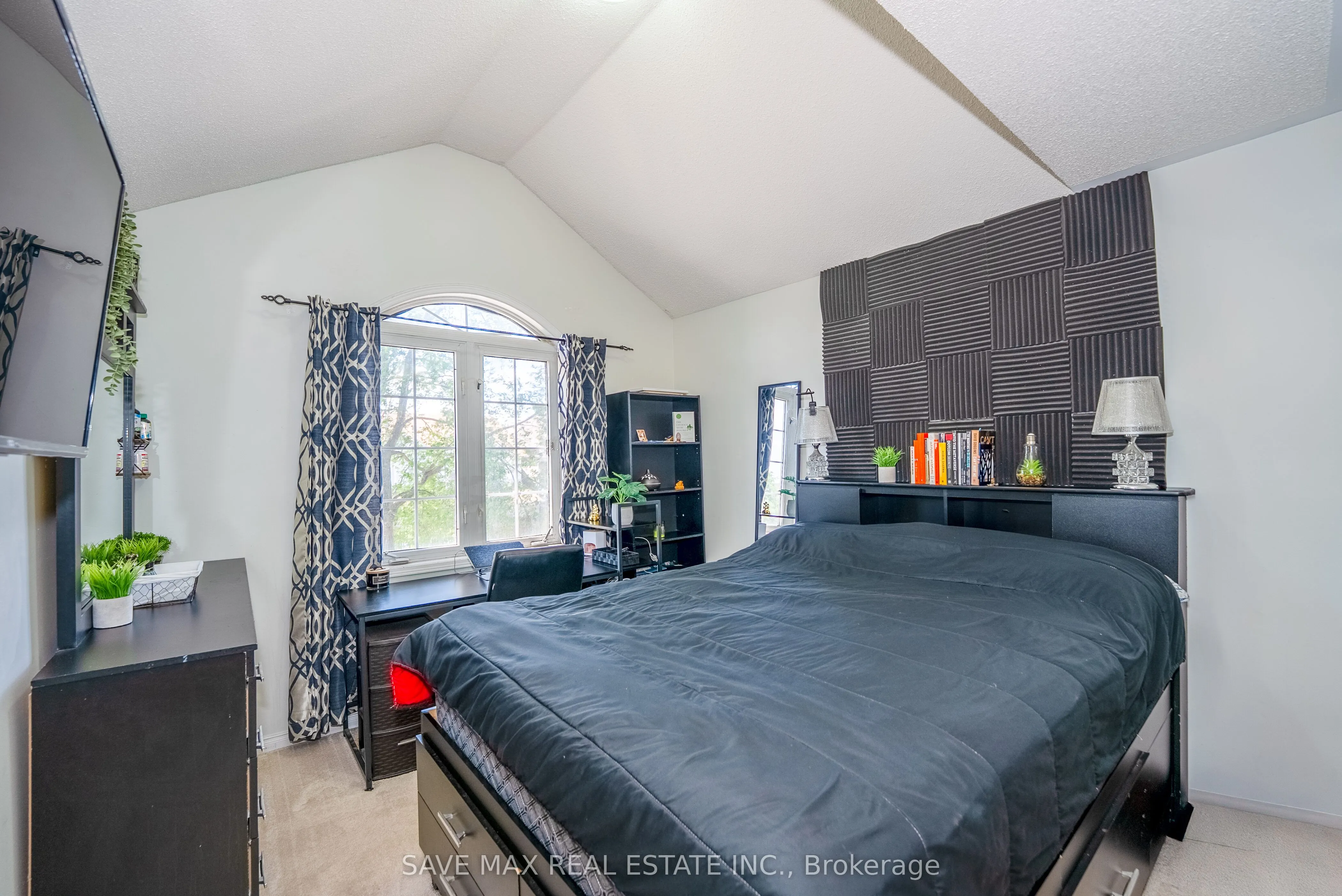23 Edenvalley Road