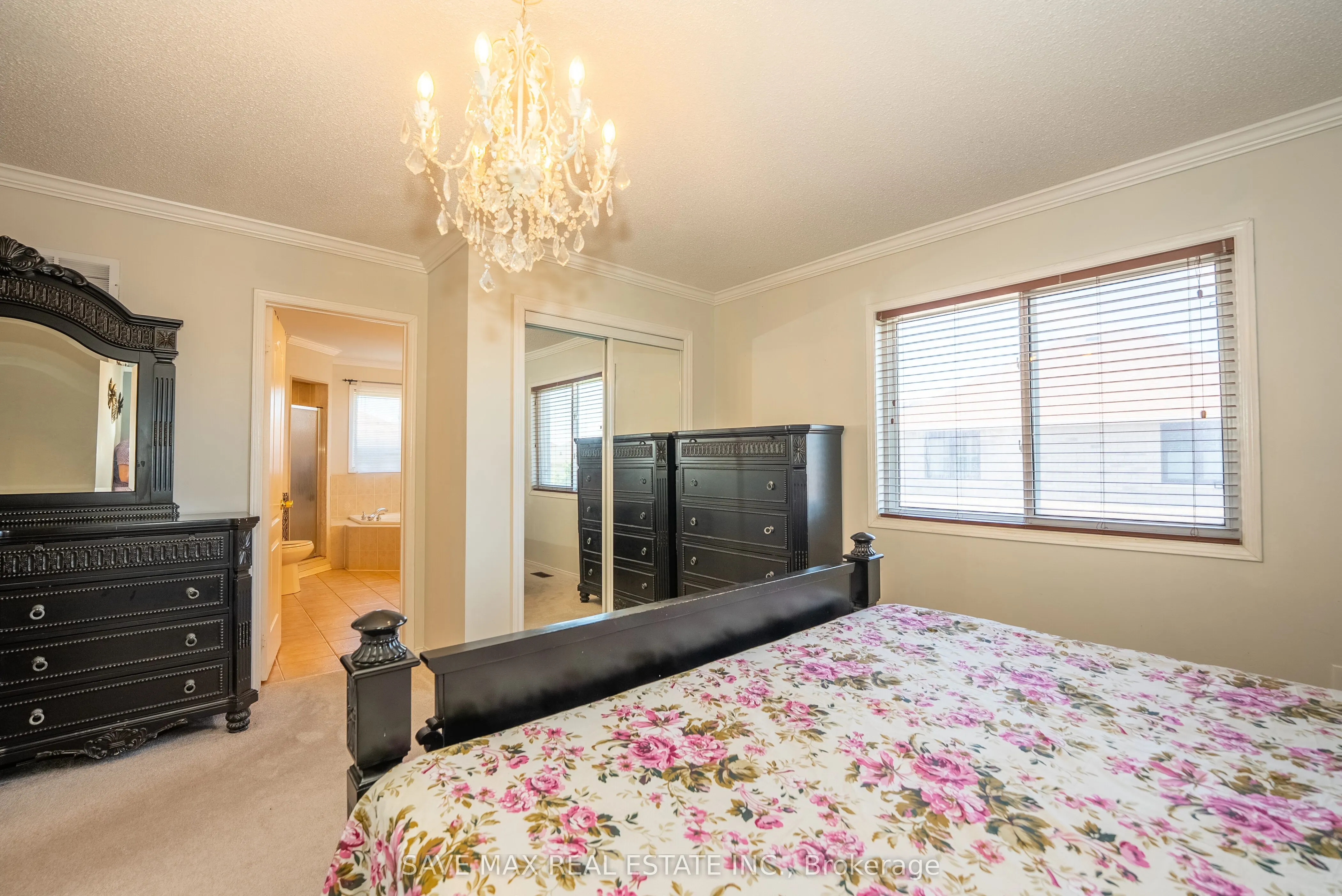 23 Edenvalley Road