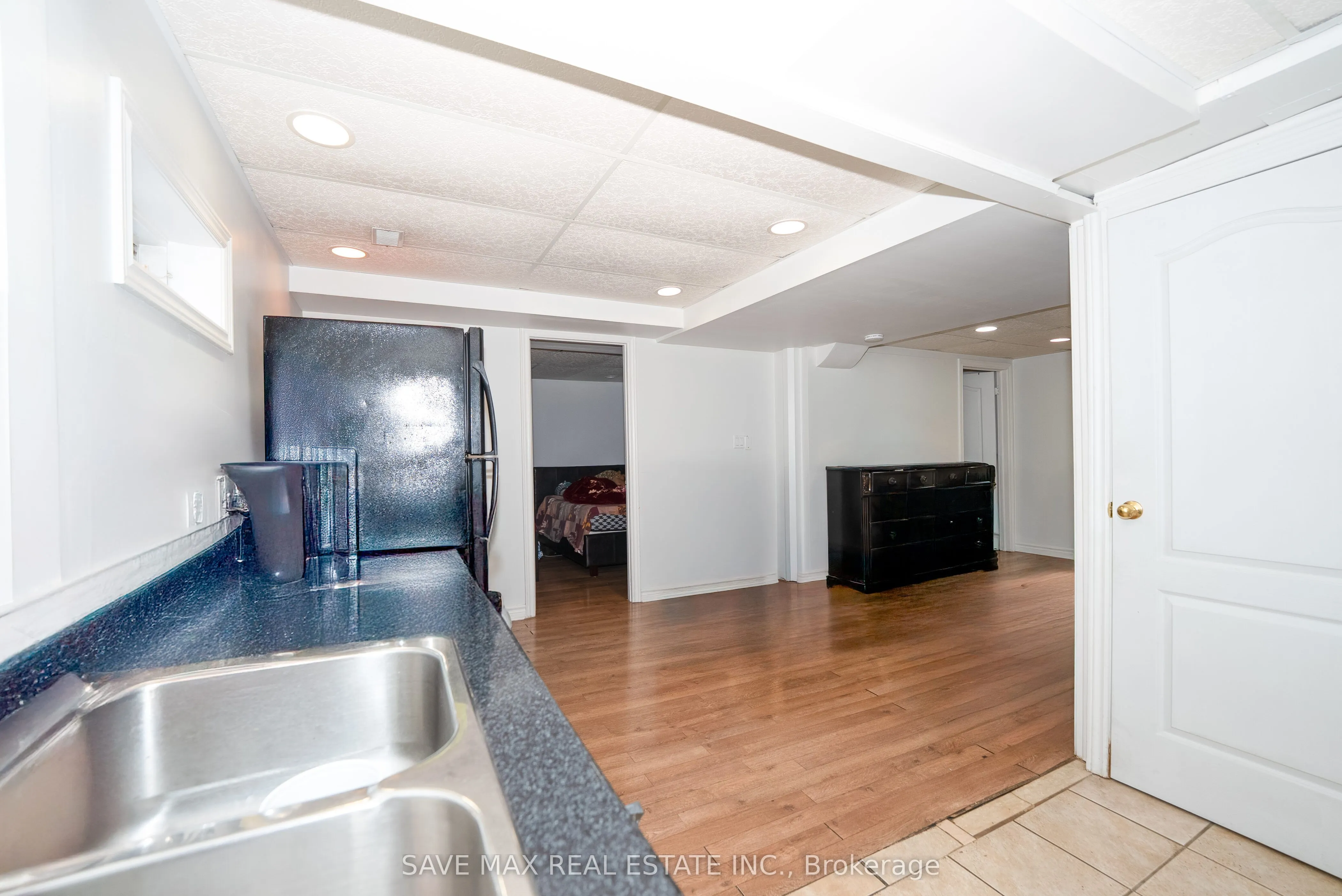 23 Edenvalley Road