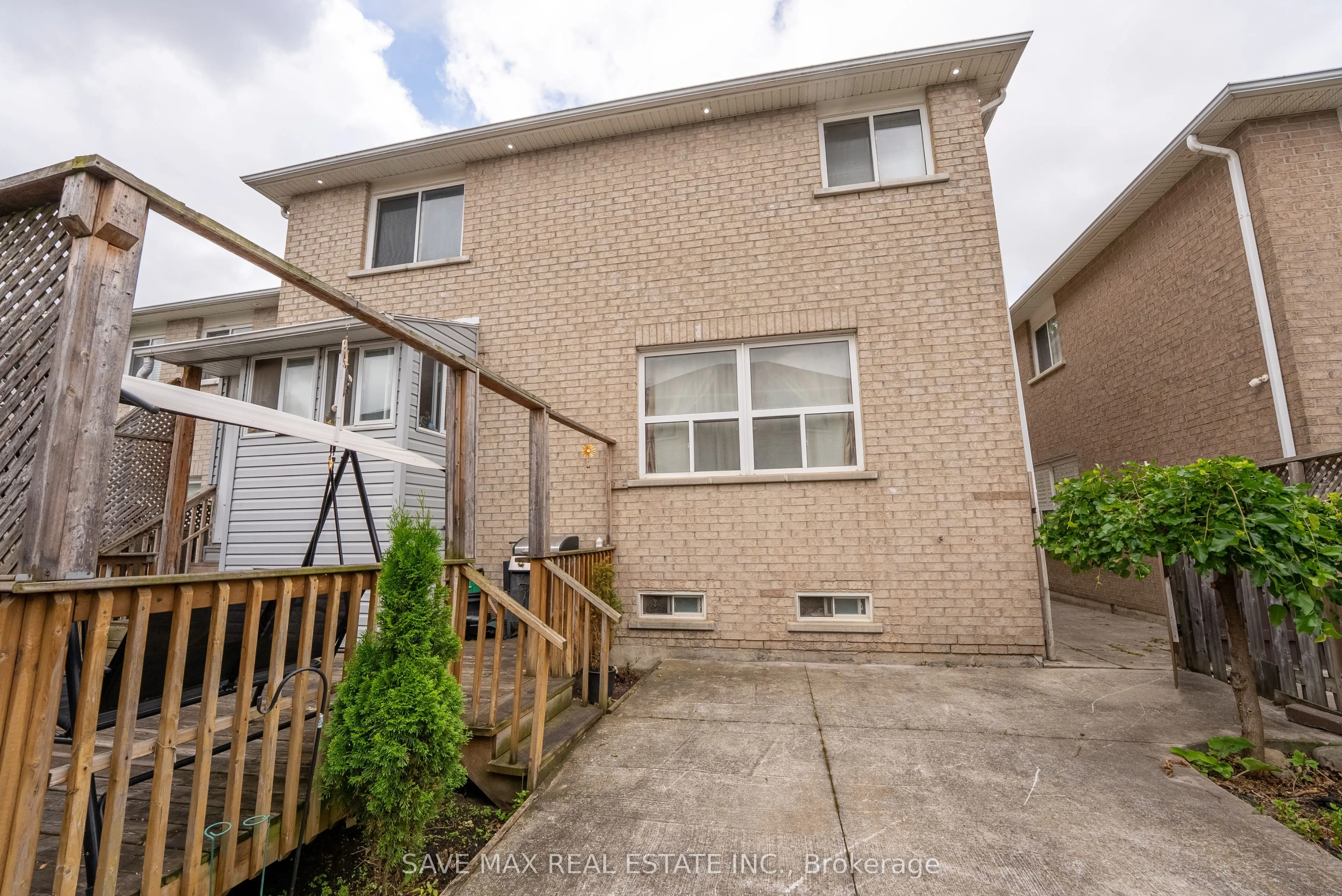 23 Edenvalley Road
