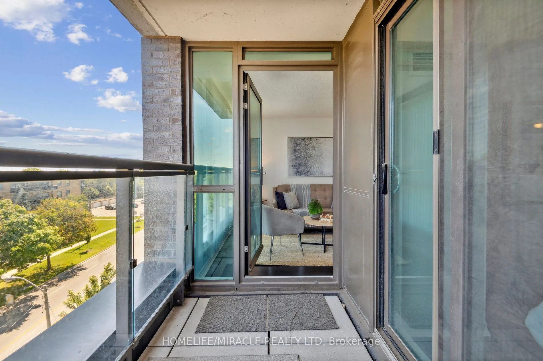 80 Esther Lorrie Drive, #607