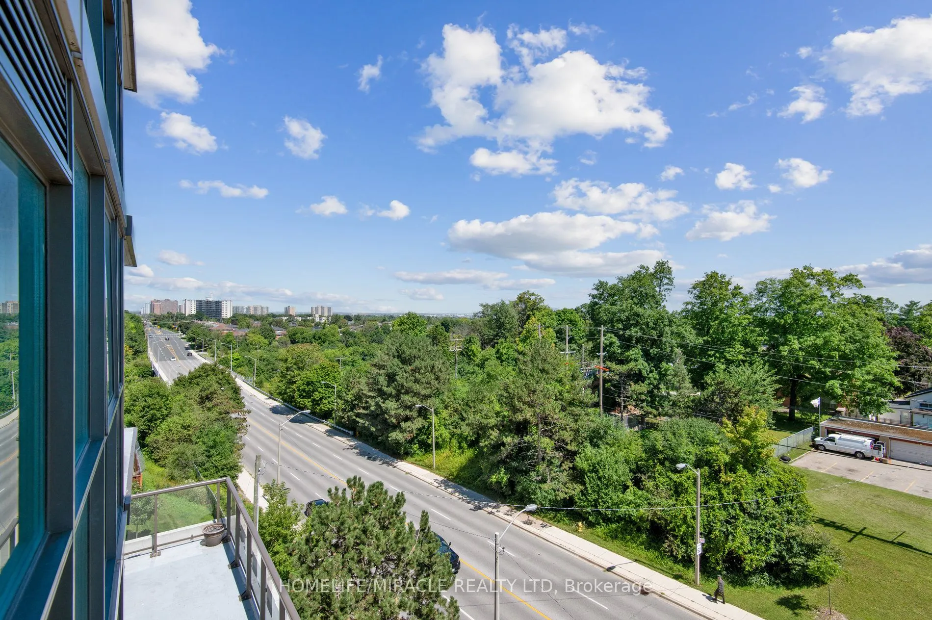 80 Esther Lorrie Drive, #607