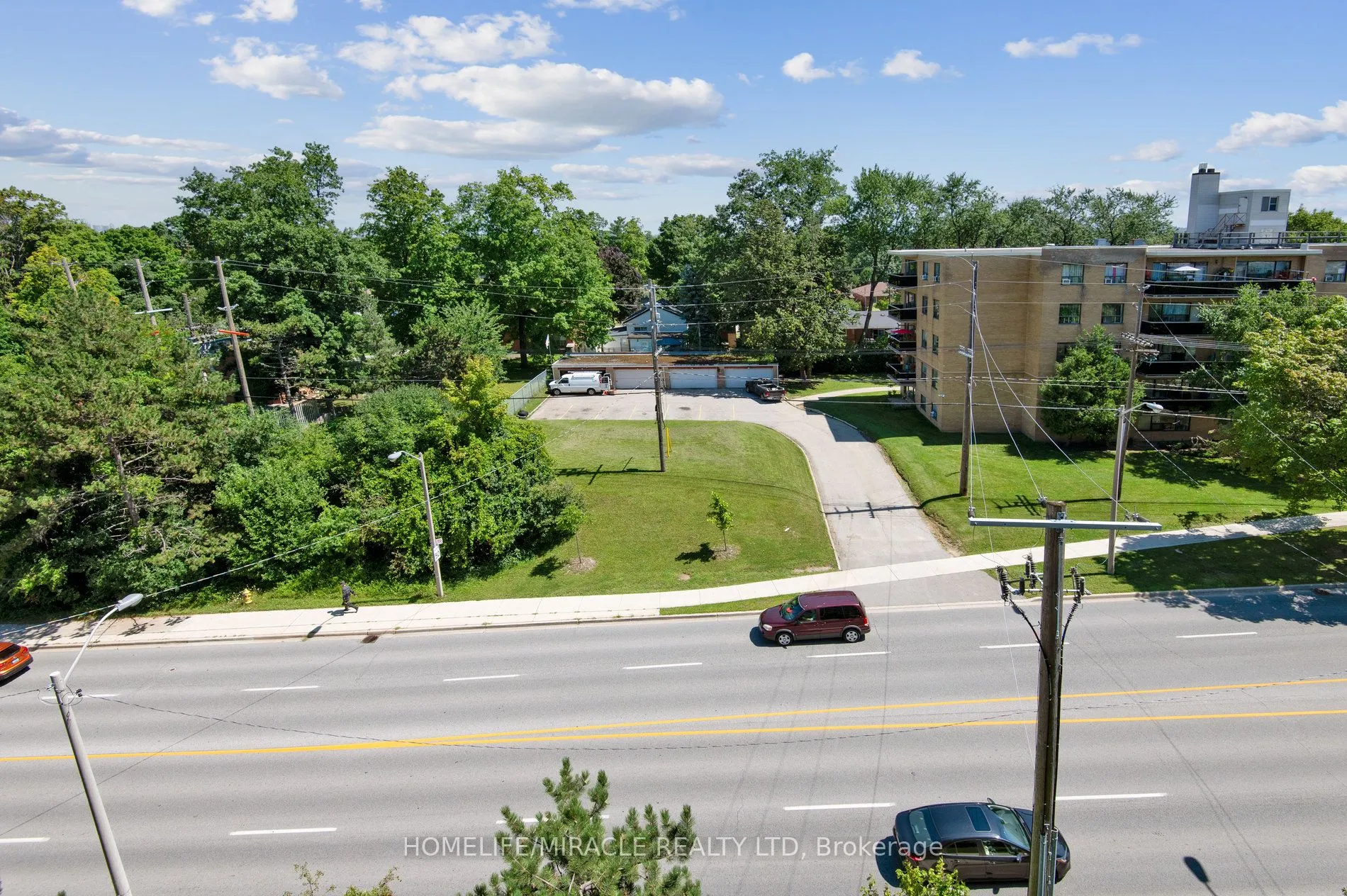 80 Esther Lorrie Drive, #607