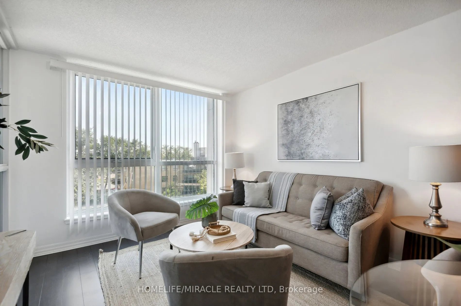 80 Esther Lorrie Drive, #607