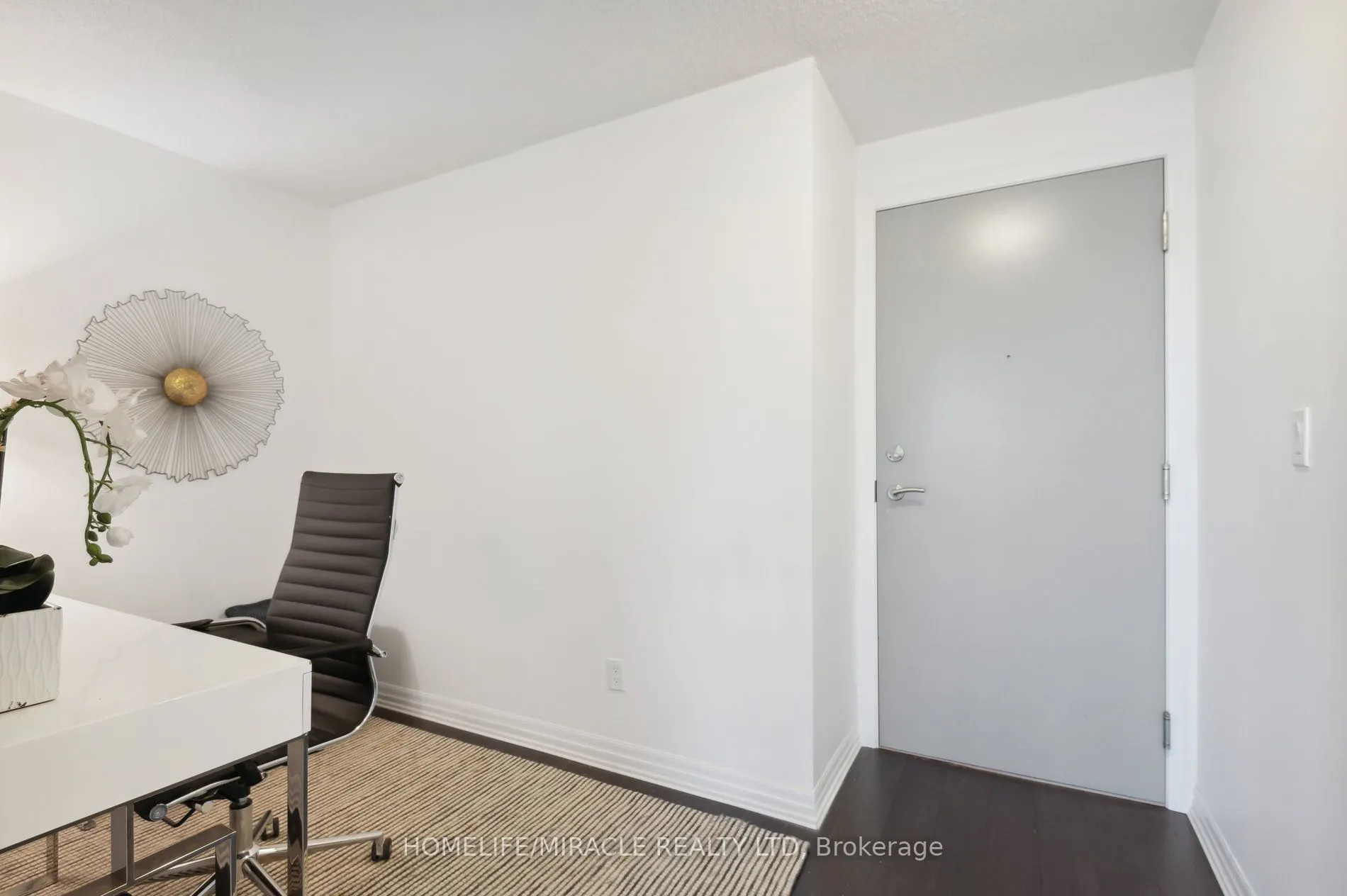 80 Esther Lorrie Drive, #607