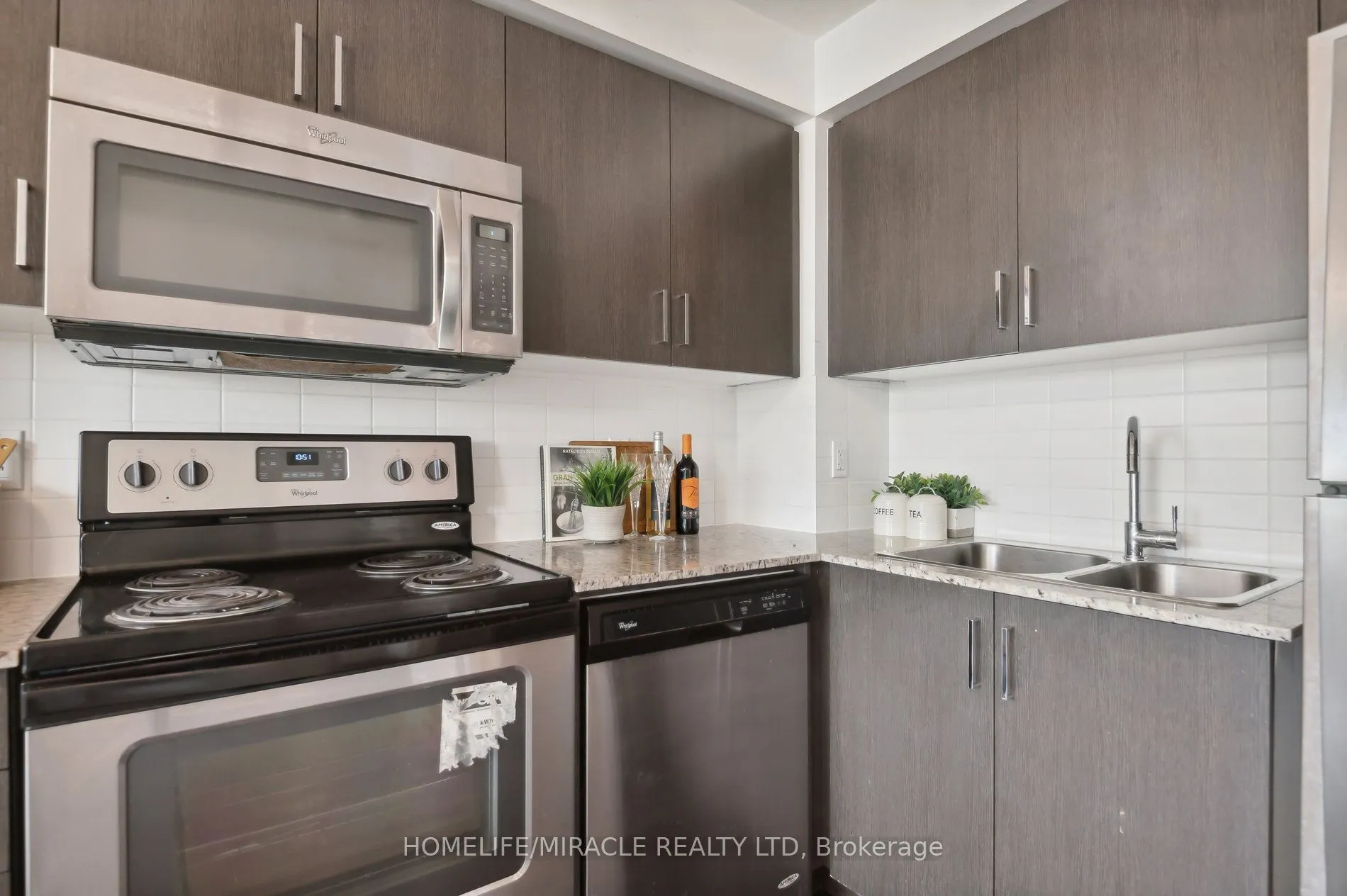 80 Esther Lorrie Drive, #607
