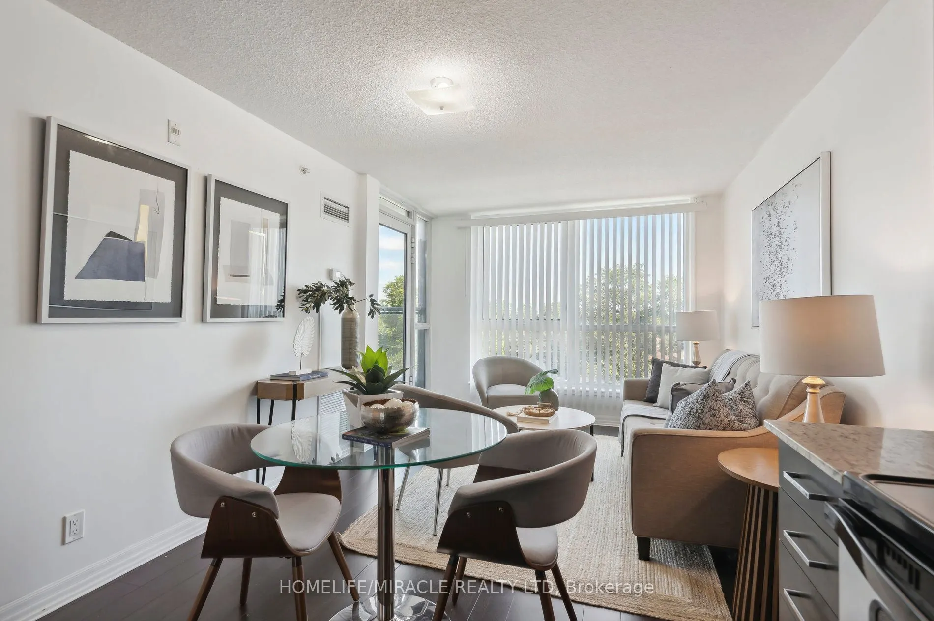 80 Esther Lorrie Drive, #607
