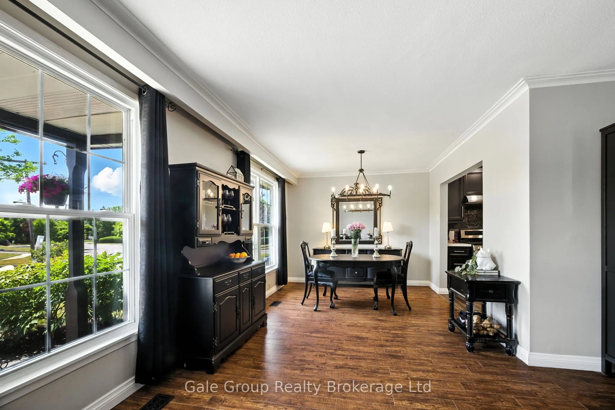 42 Moultrey Crescent