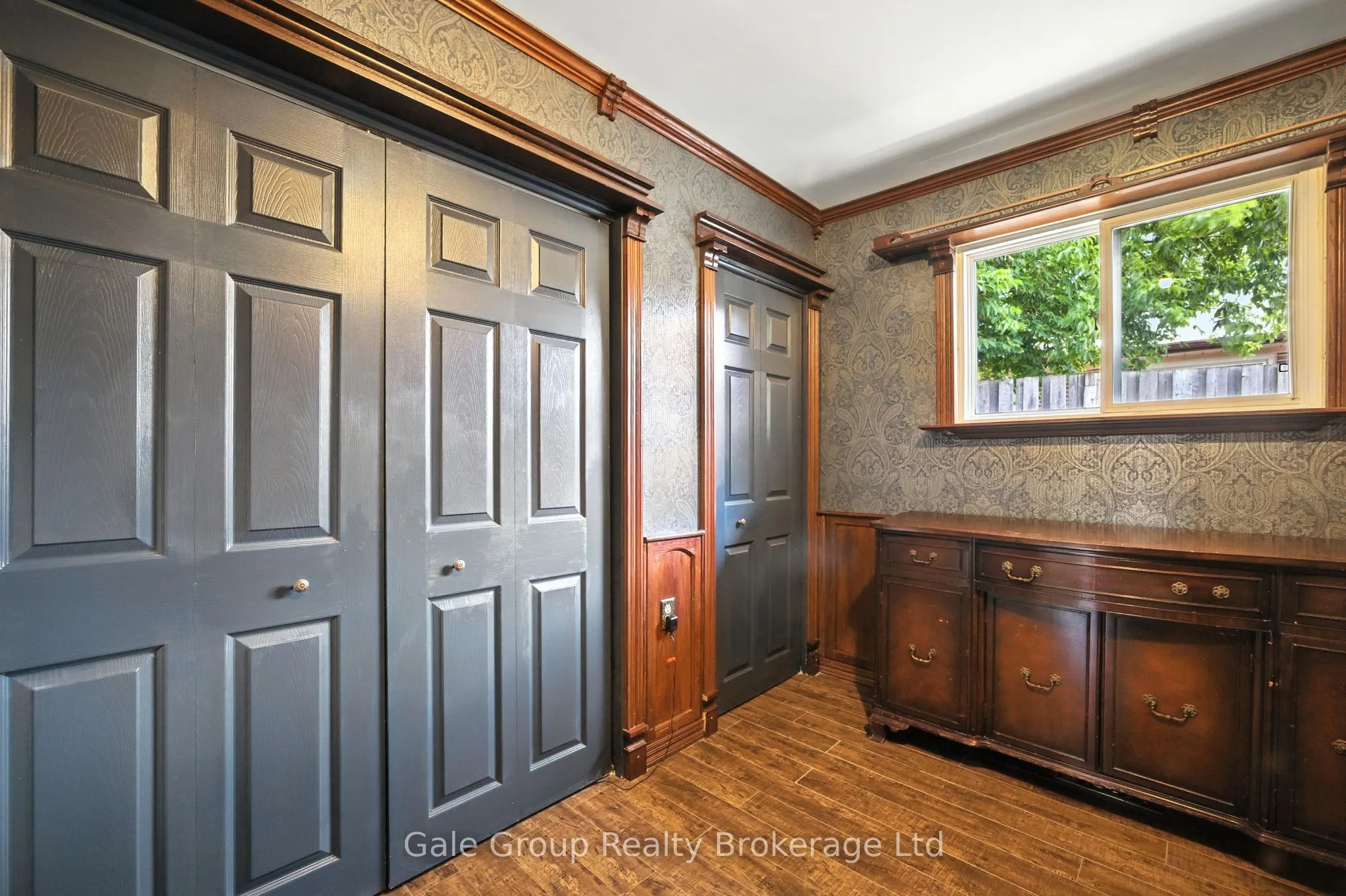 42 Moultrey Crescent