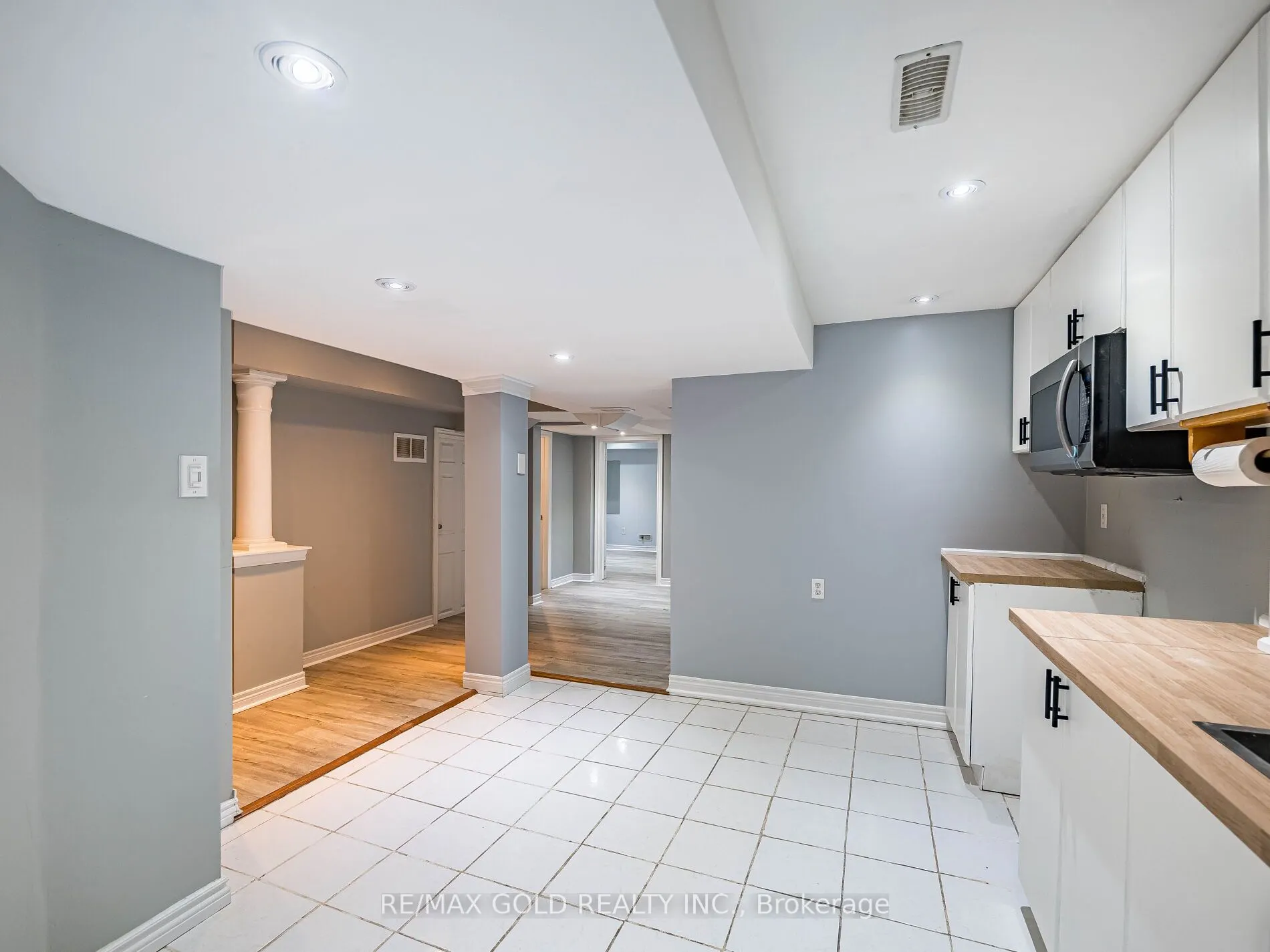 37 Alice Springs Crescent