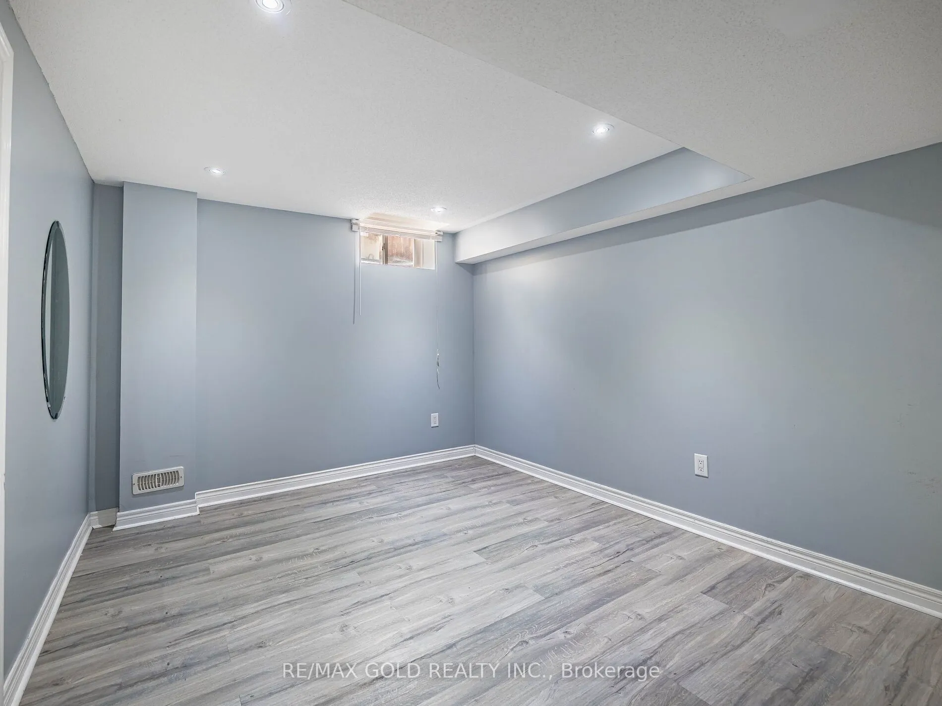 37 Alice Springs Crescent