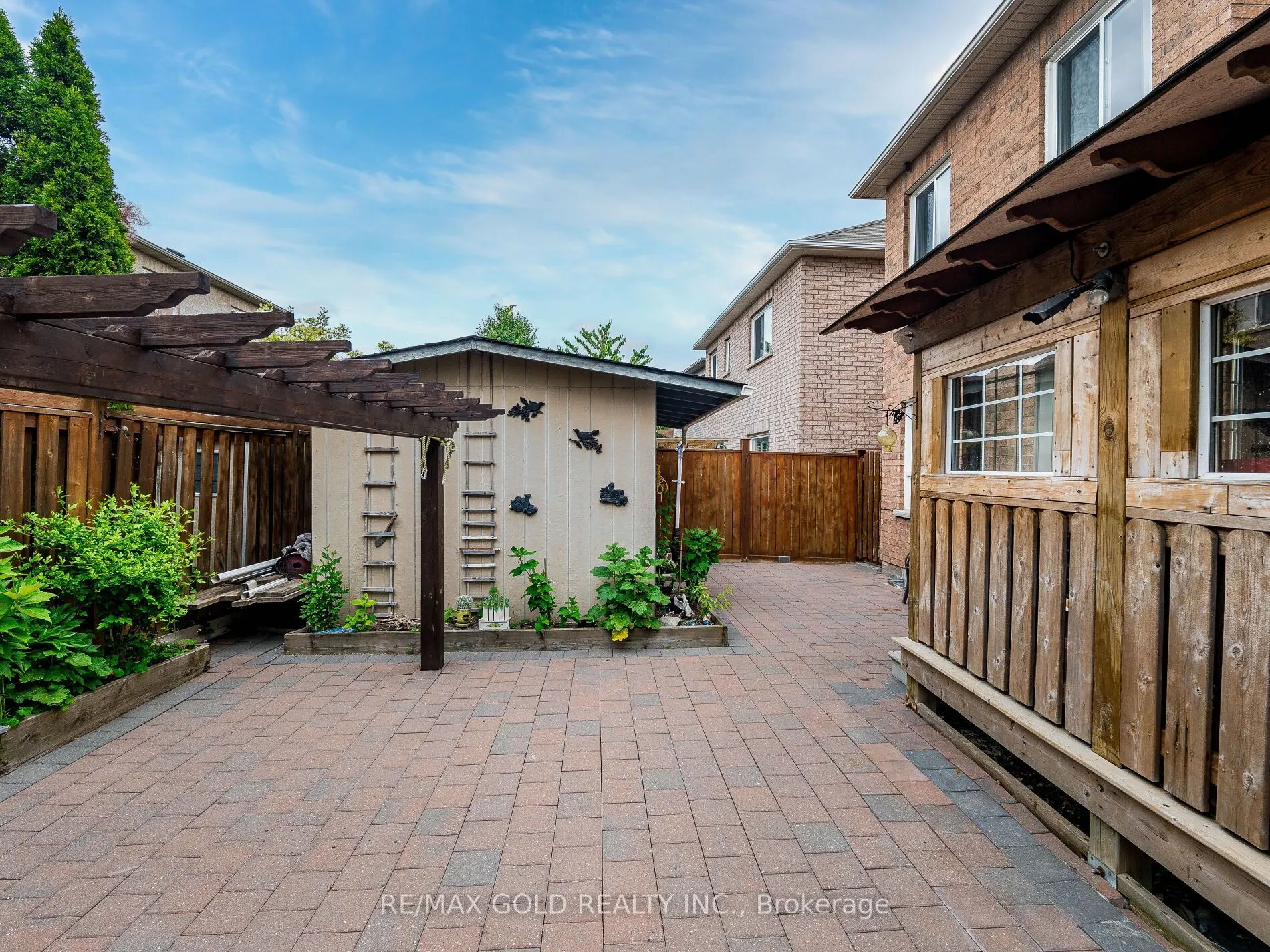 37 Alice Springs Crescent