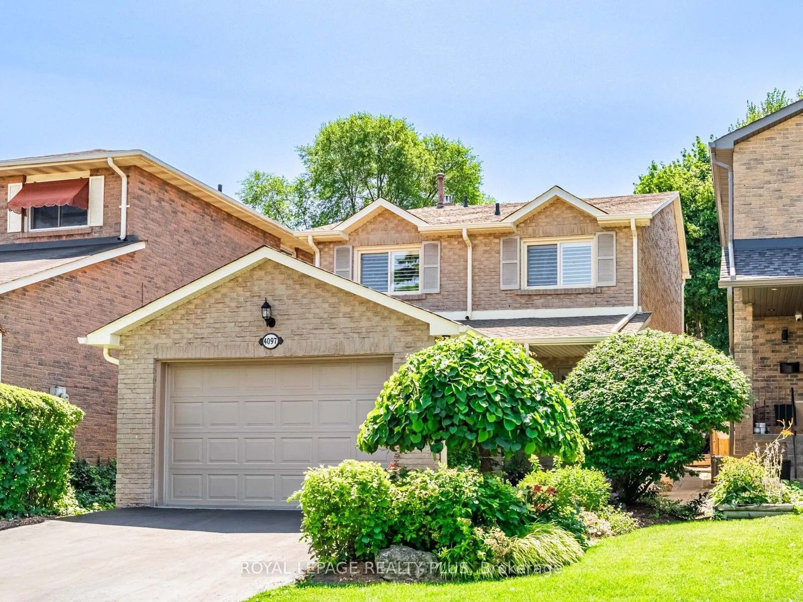 4097 Trapper Crescent