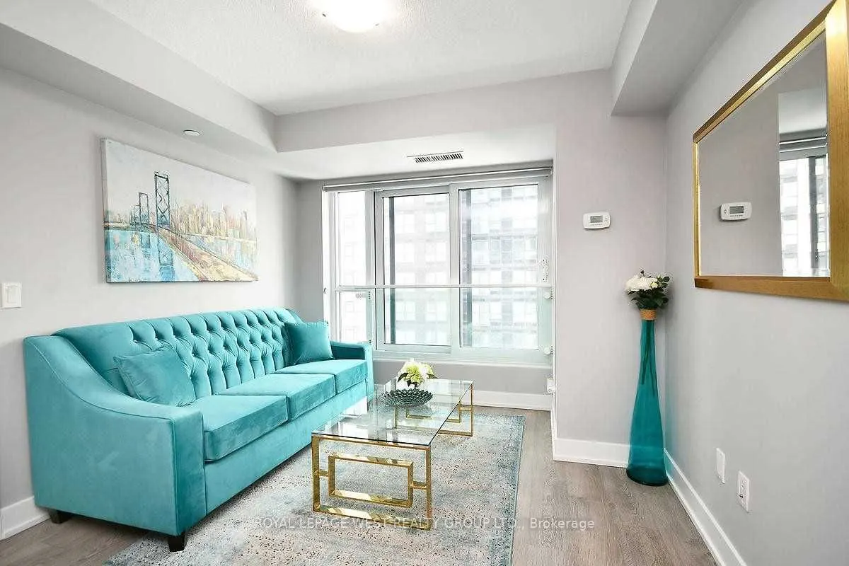 7 Mabelle Avenue, #1605