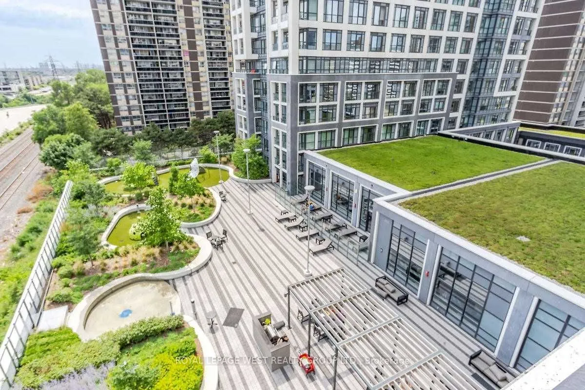 7 Mabelle Avenue, #1605