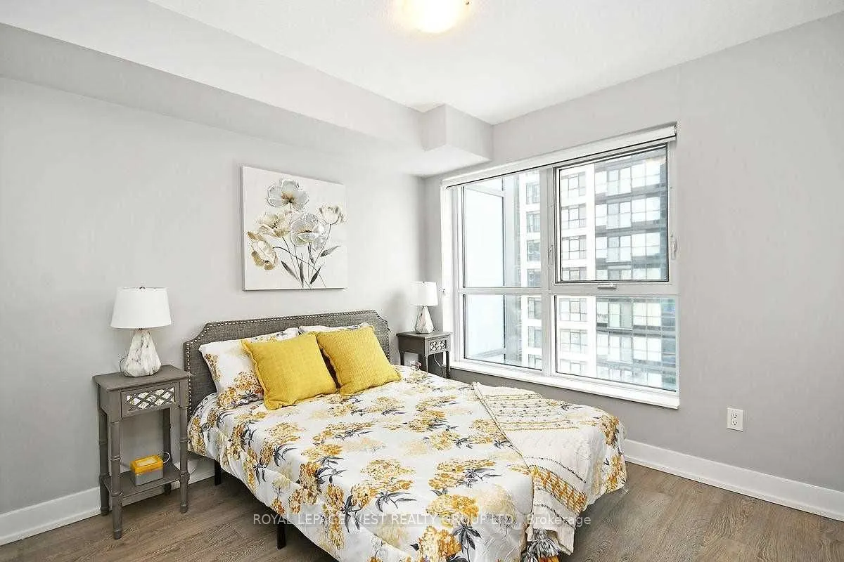 7 Mabelle Avenue, #1605
