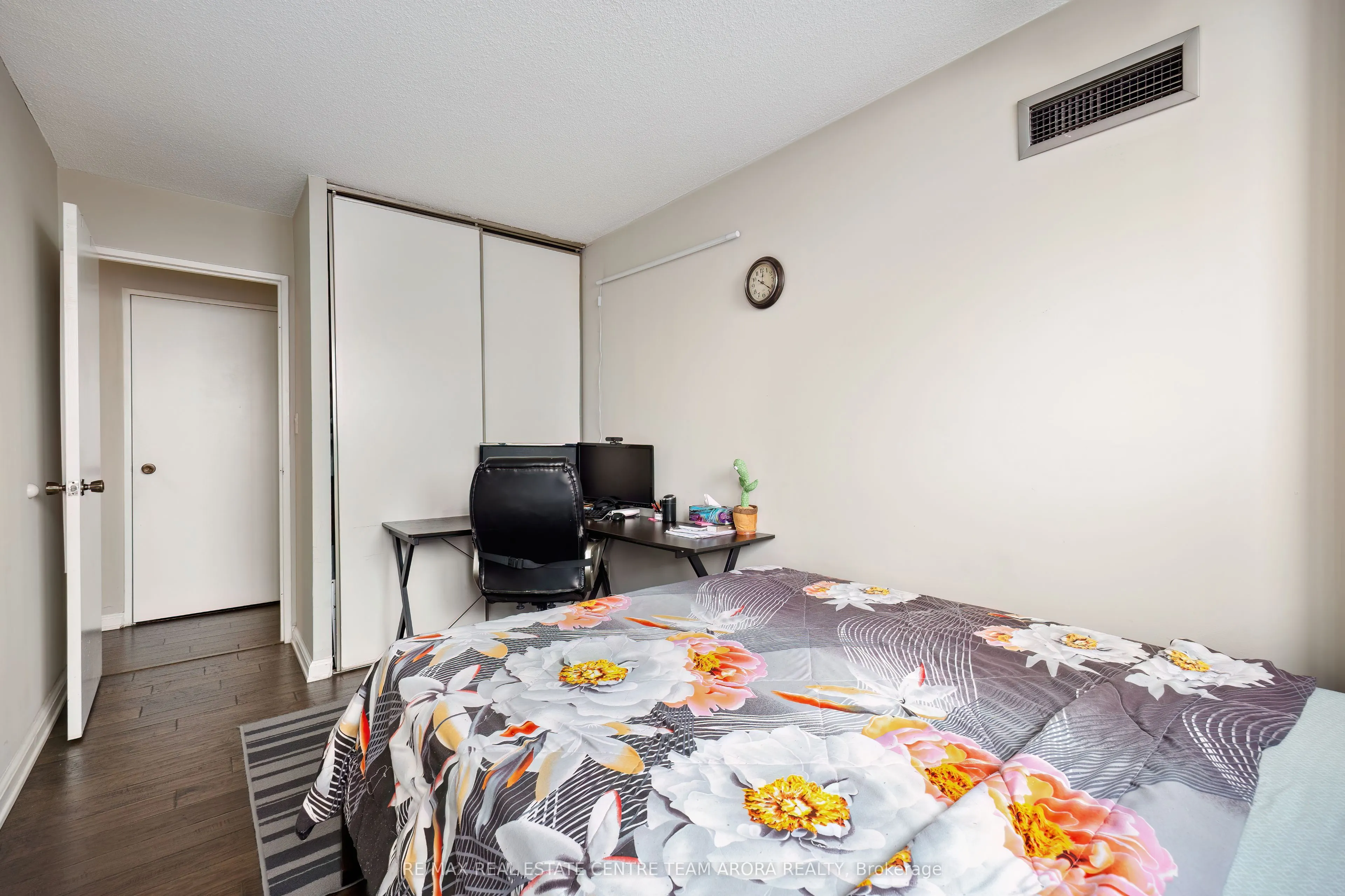 200 Robert Speck Parkway, #1202