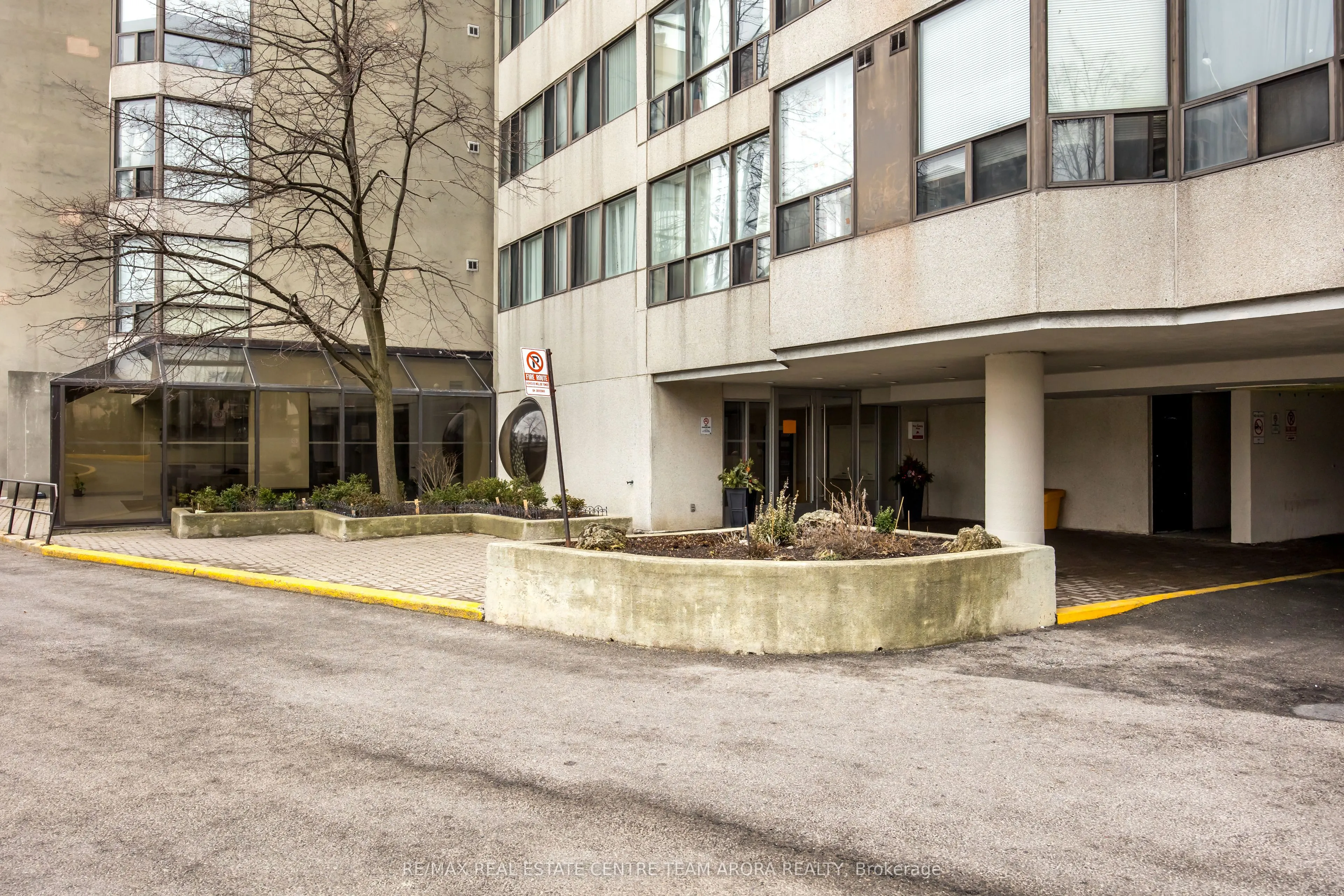 200 Robert Speck Parkway, #1202