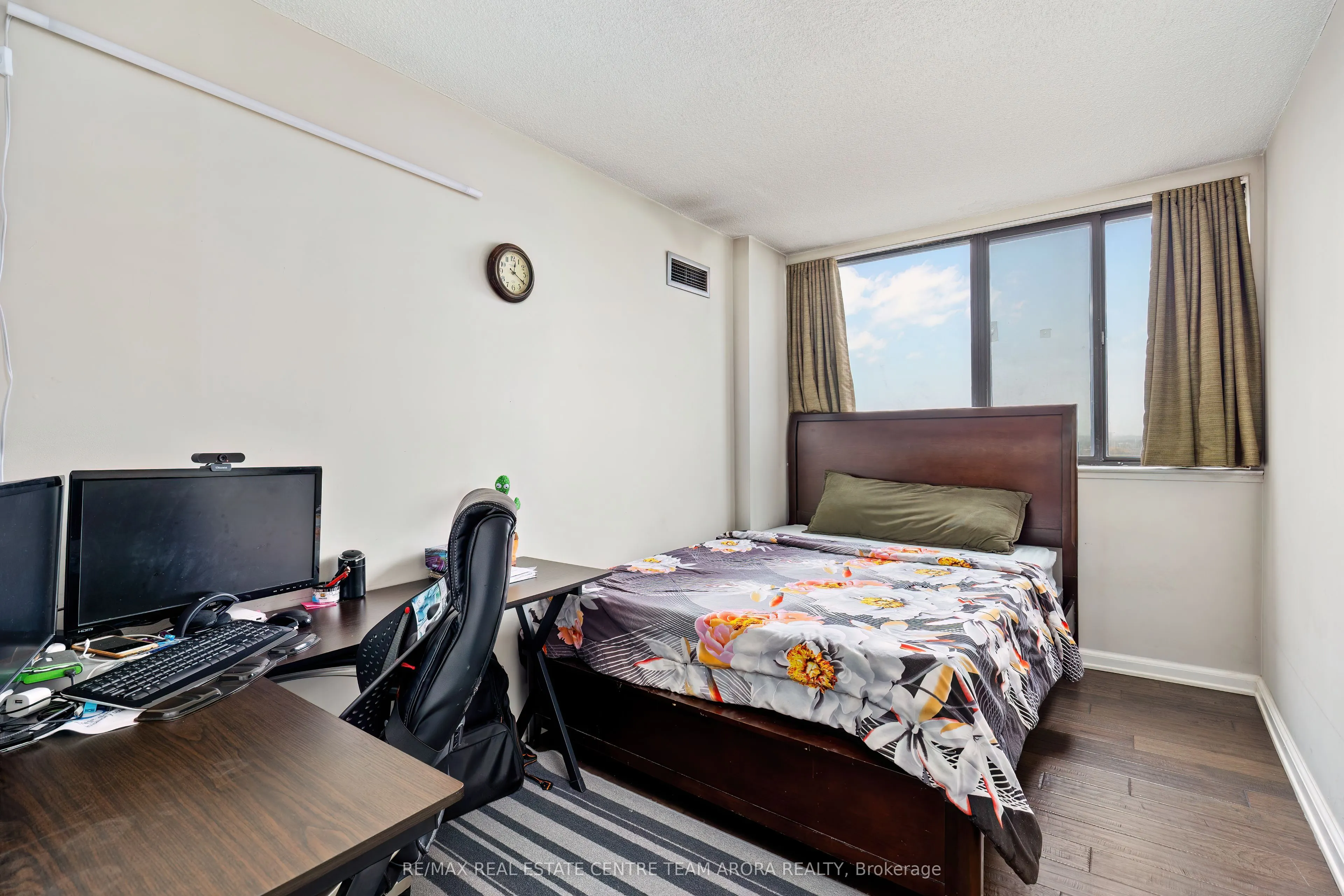 200 Robert Speck Parkway, #1202