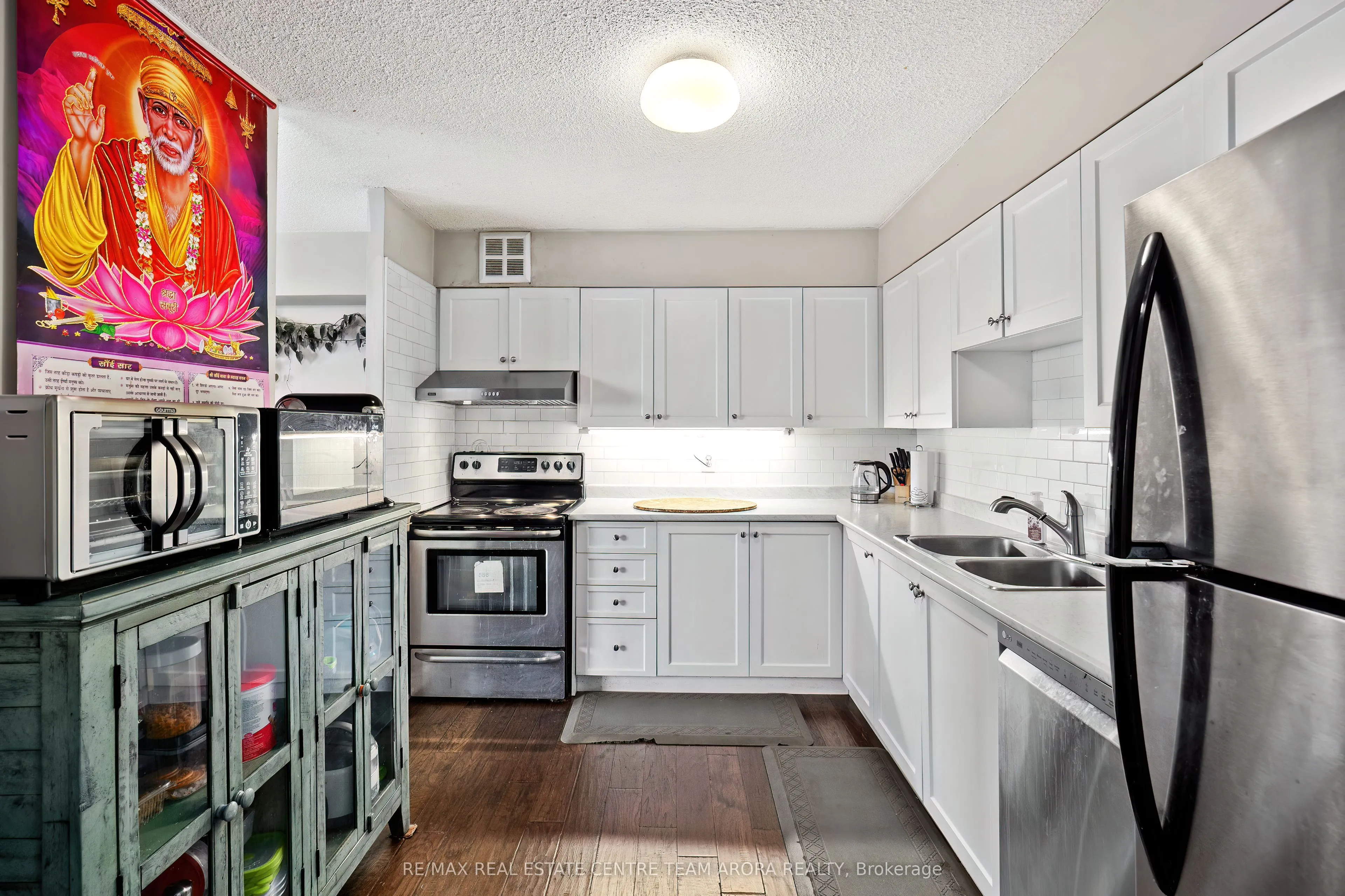 200 Robert Speck Parkway, #1202