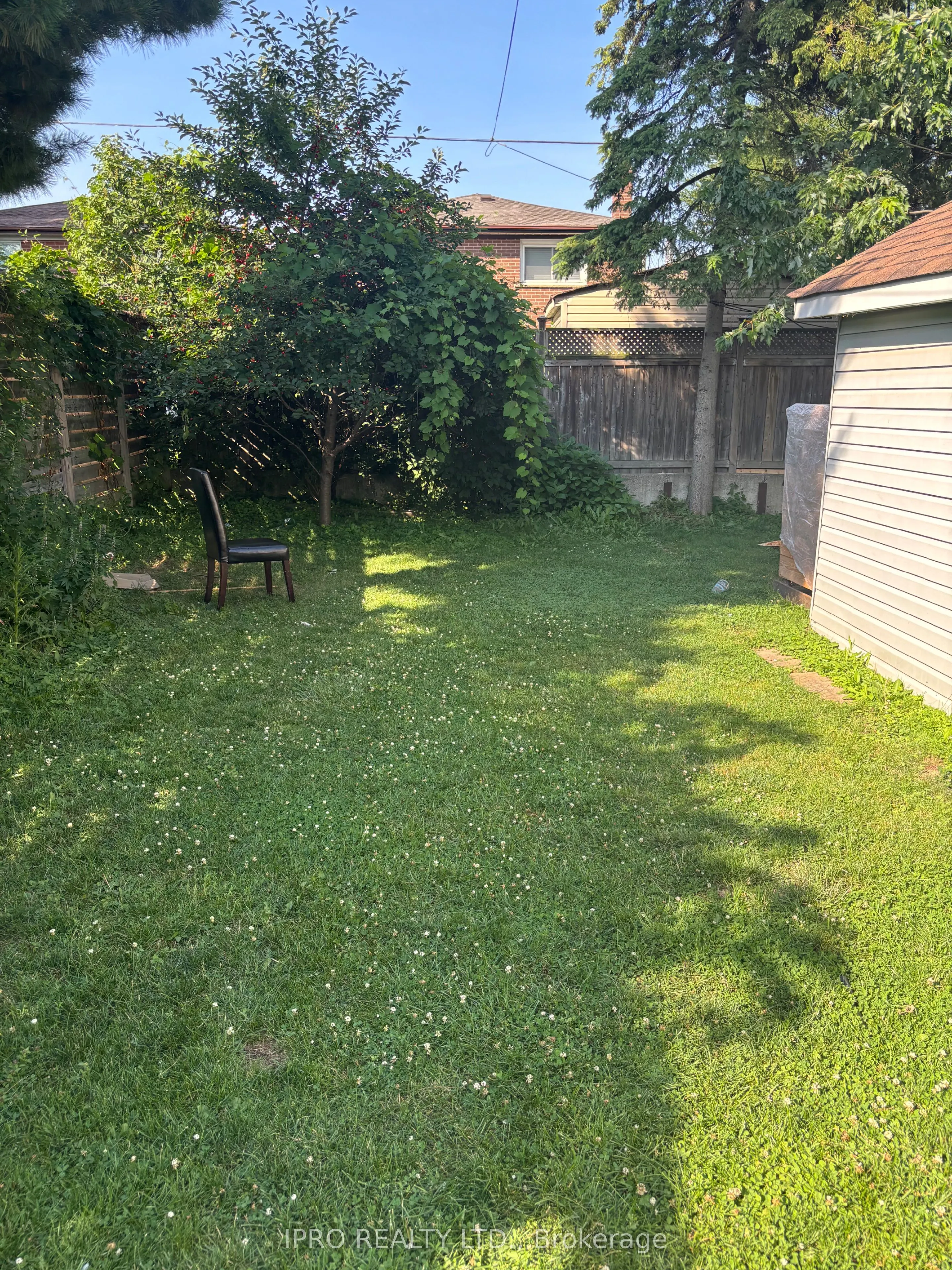 1057 Greaves Avenue, #Bsmt