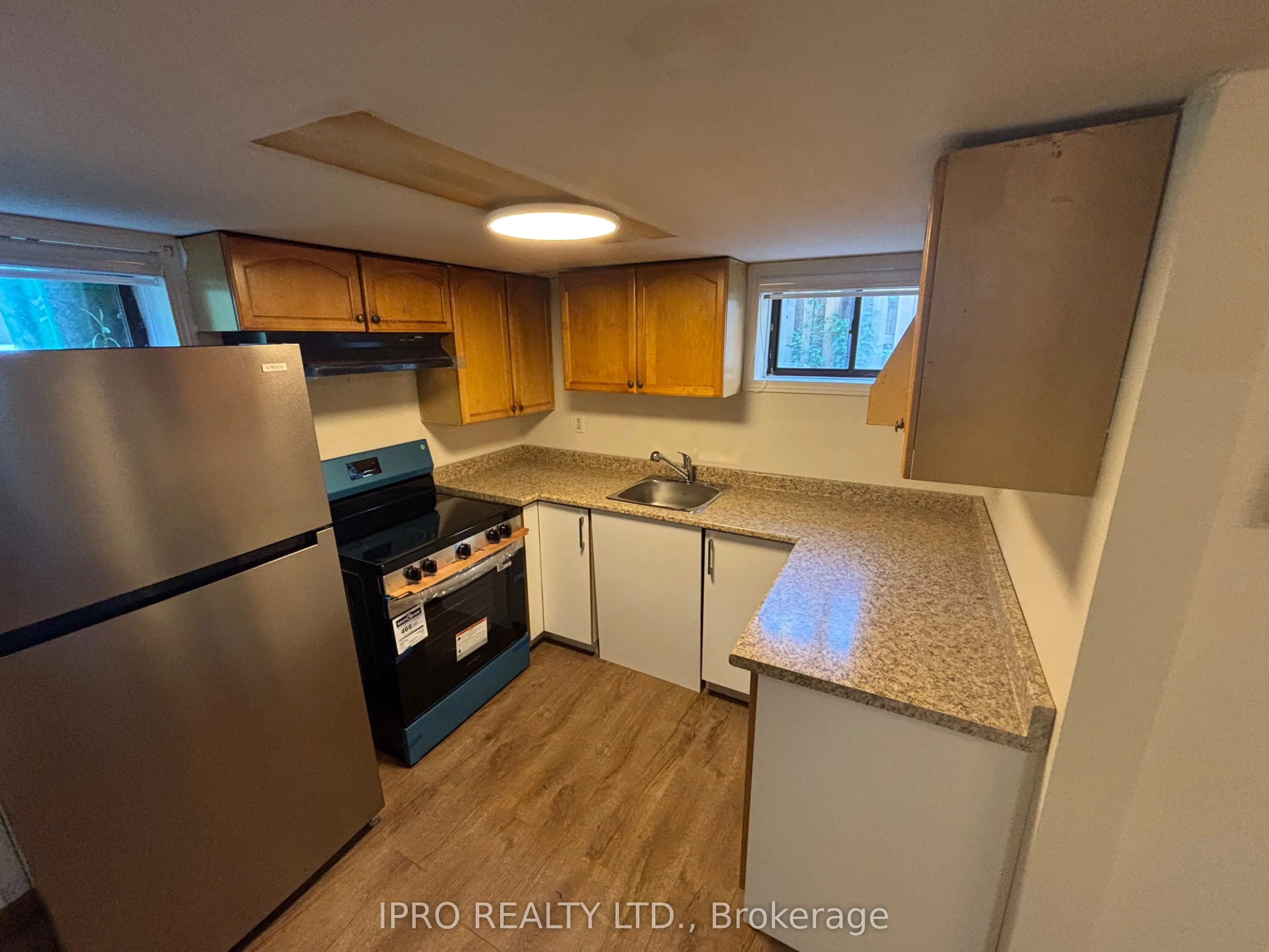 1057 Greaves Avenue, #Bsmt
