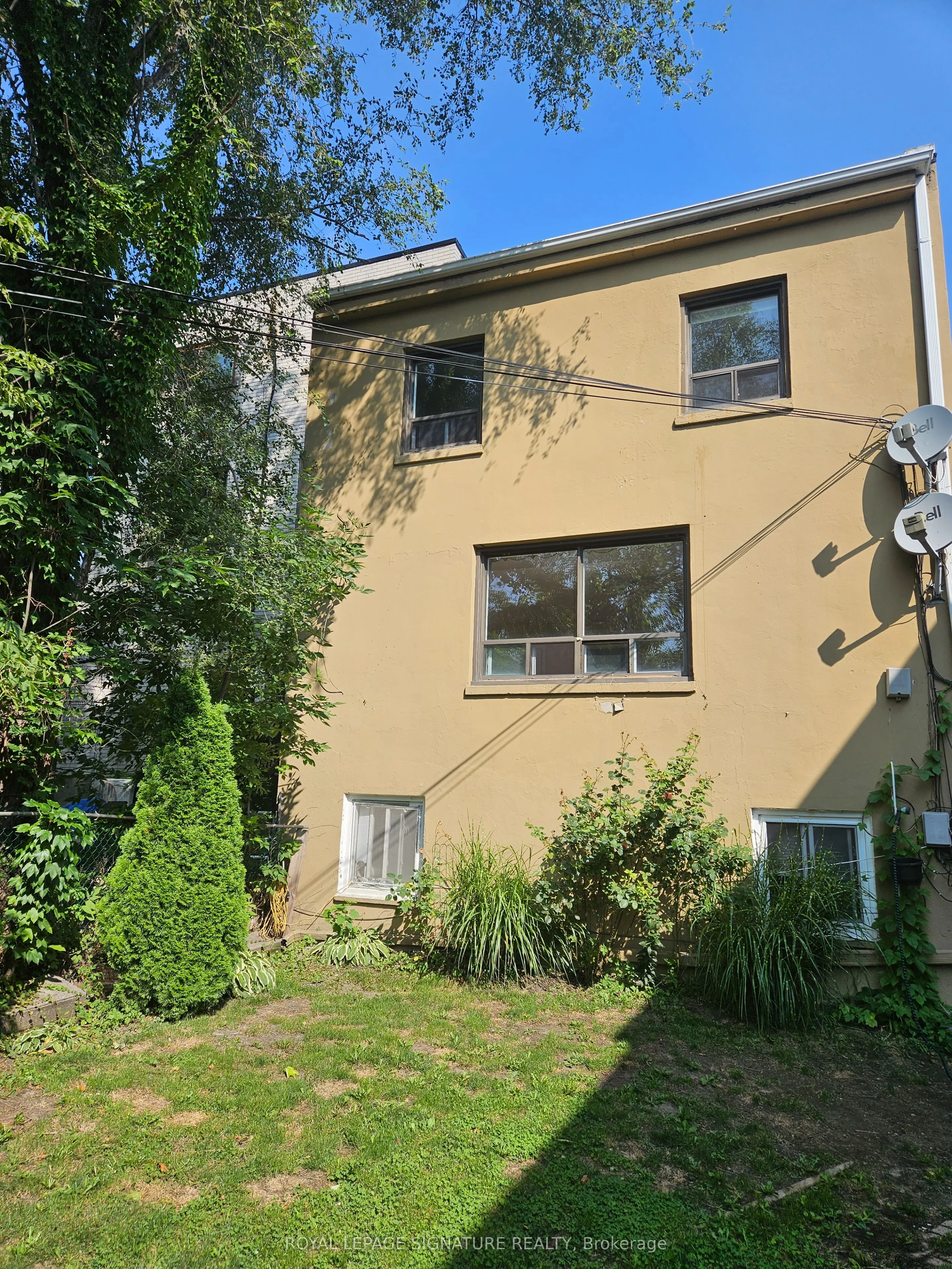3775 Lake Shore Boulevard W