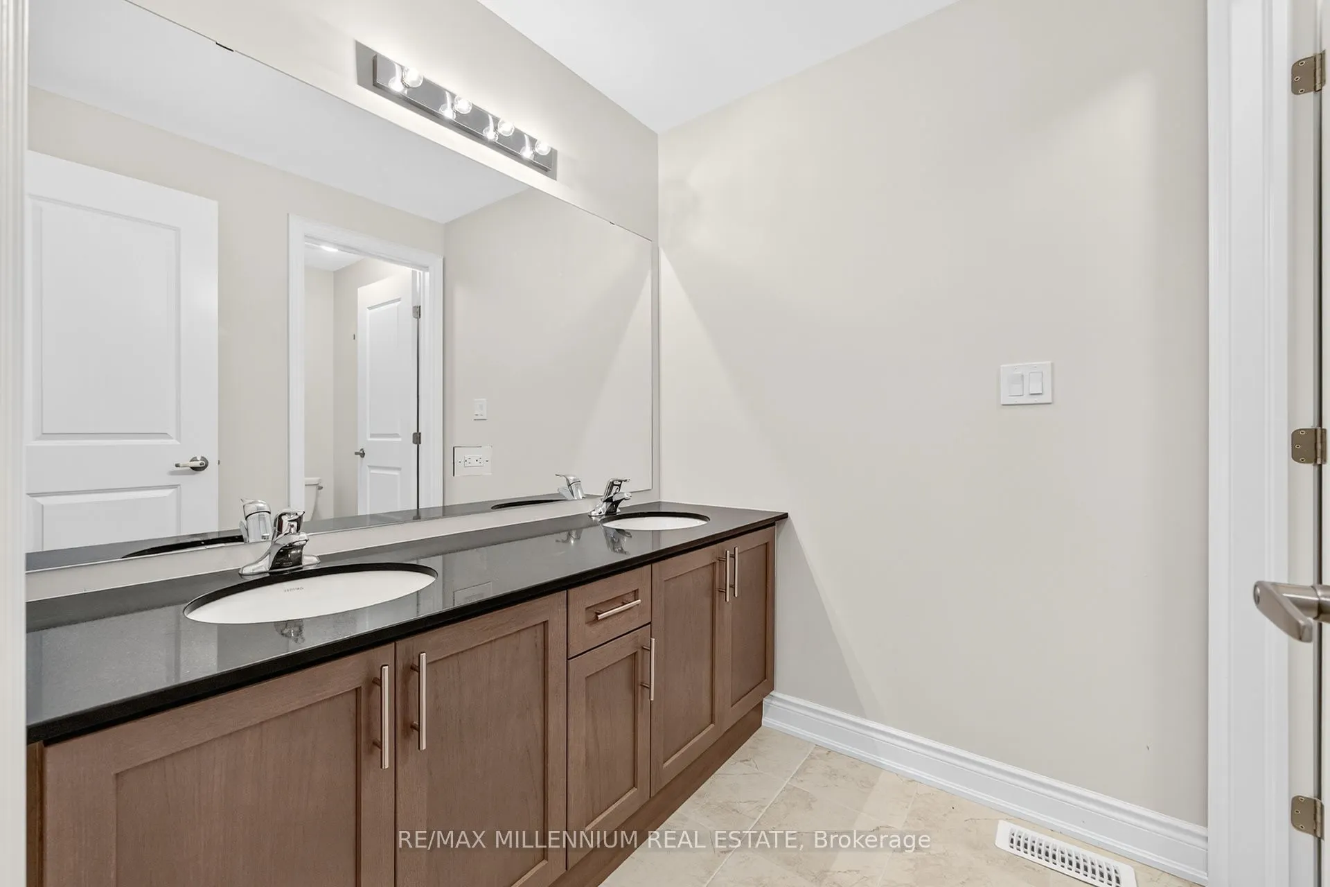 1208 Anthonia Trail