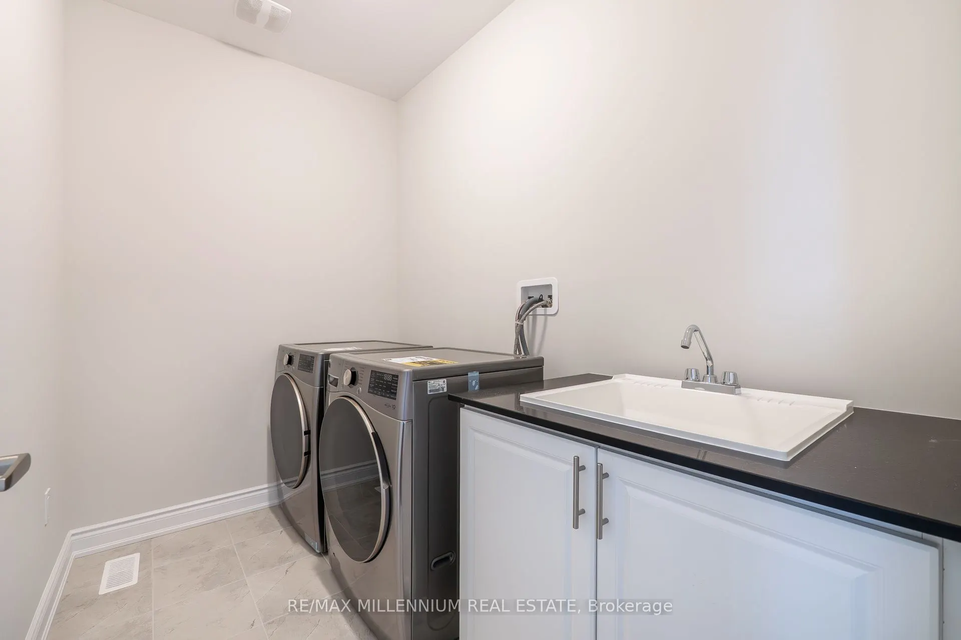 1208 Anthonia Trail