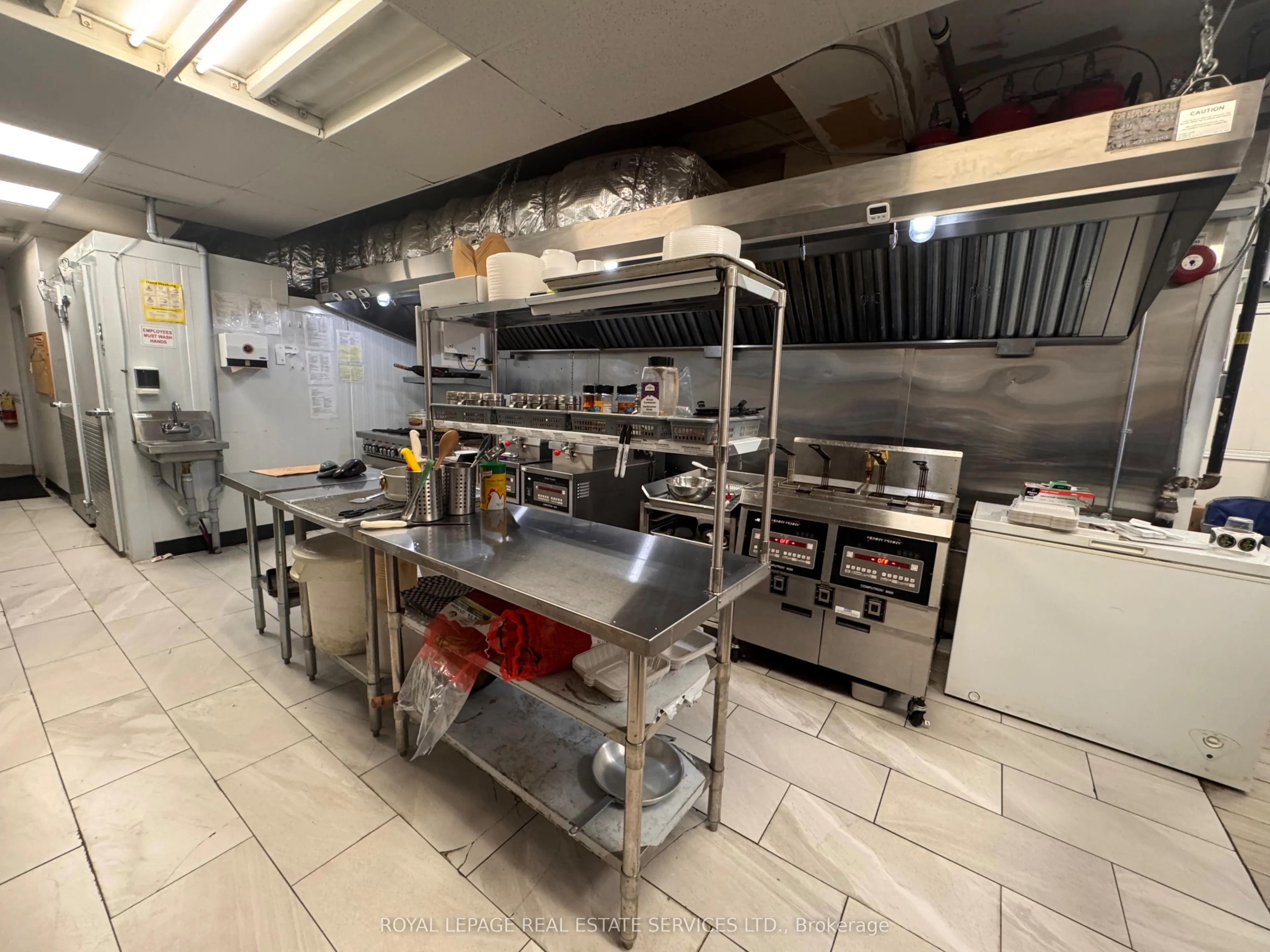 2916 Lake Shore Boulevard W