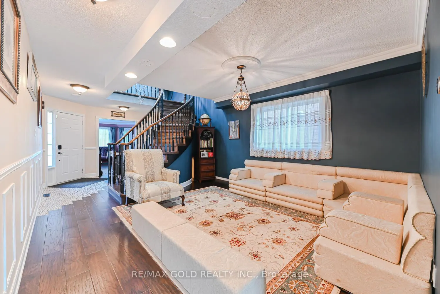4554 Willow Creek Drive